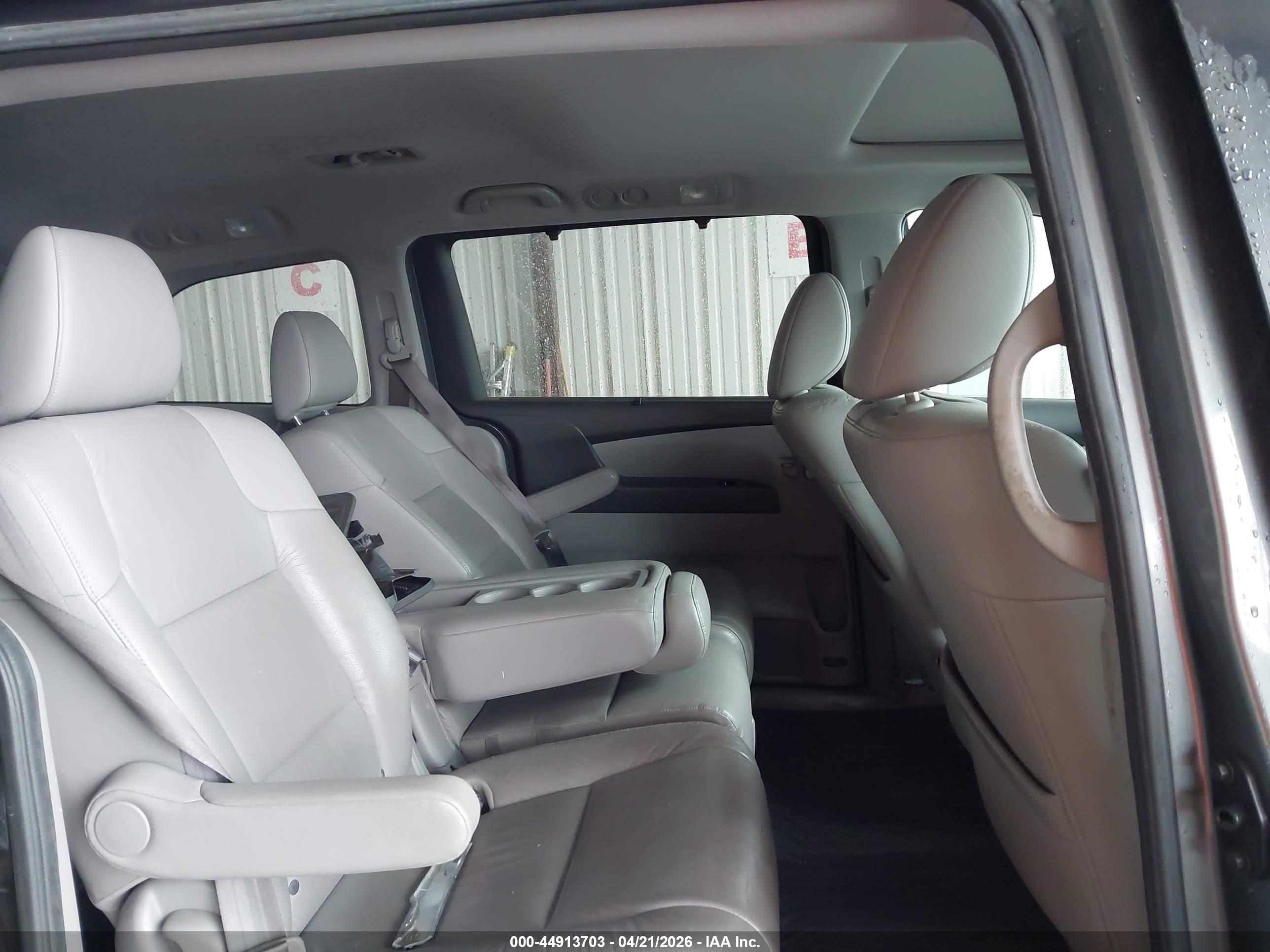 HONDA ODYSSEY image 8