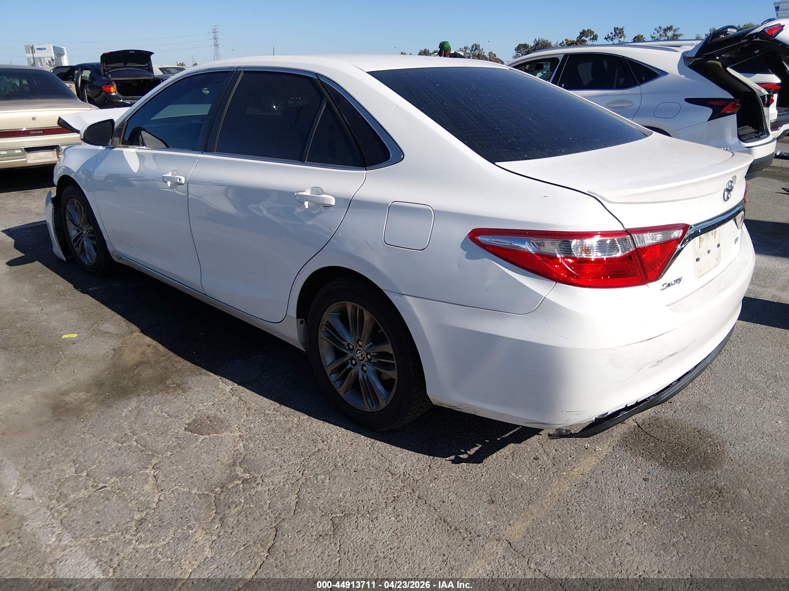 TOYOTA CAMRY image 3