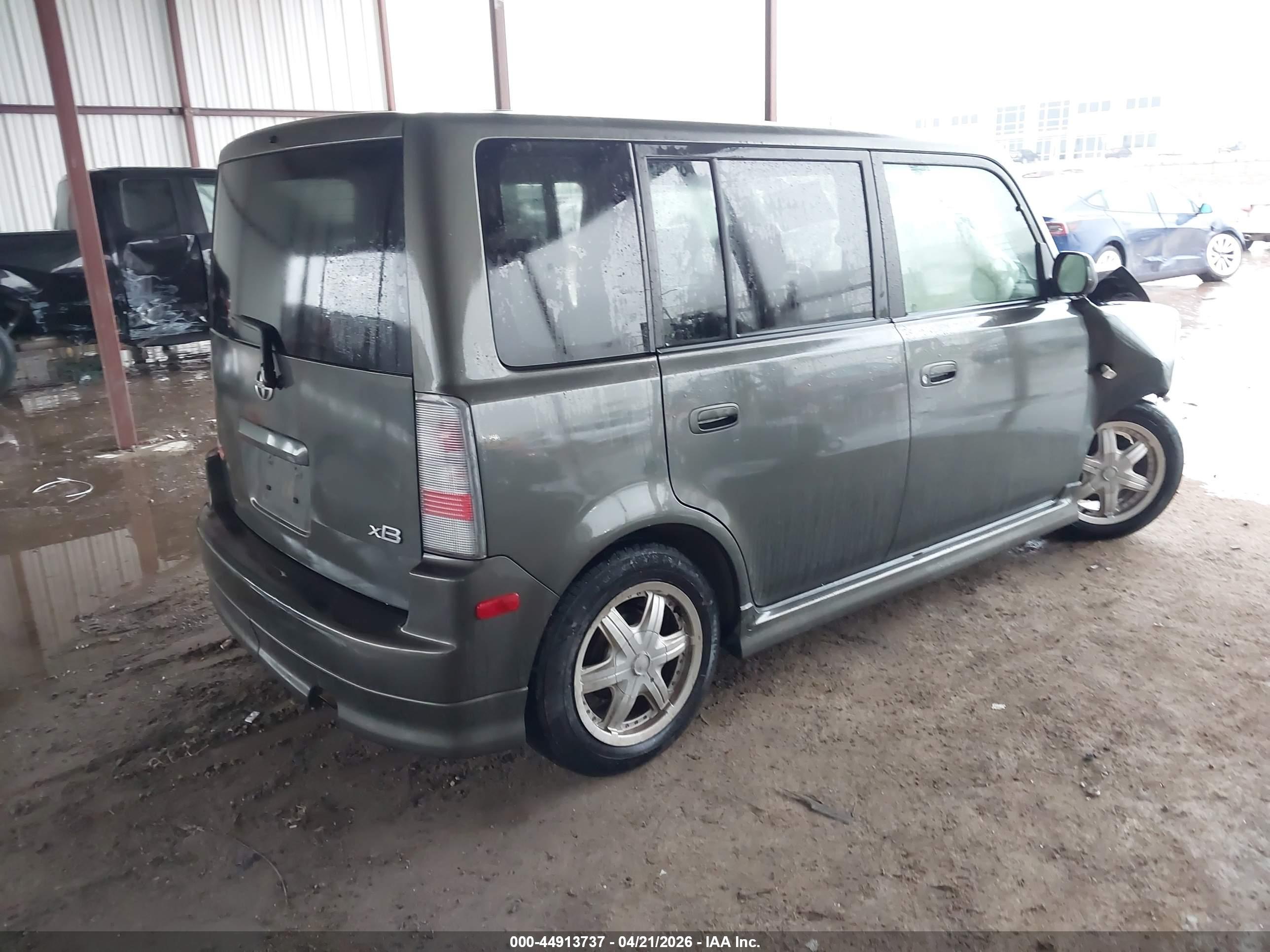 SCION XB image 4