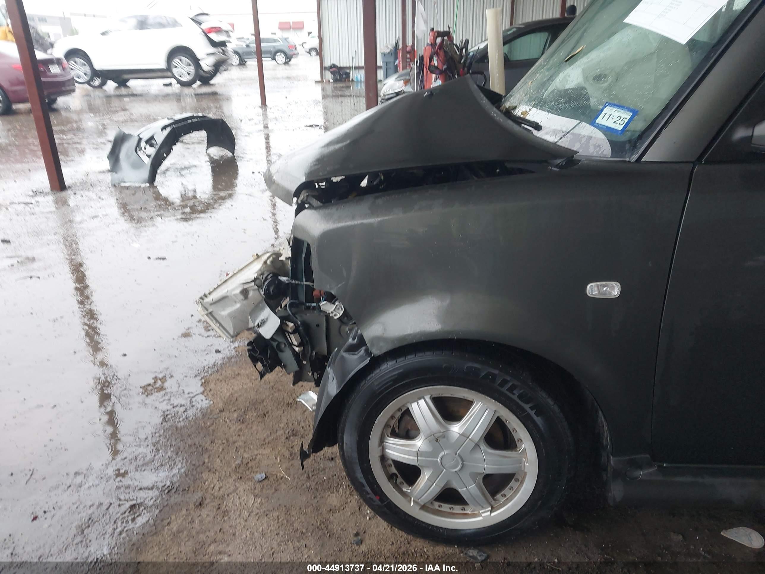 SCION XB image 6