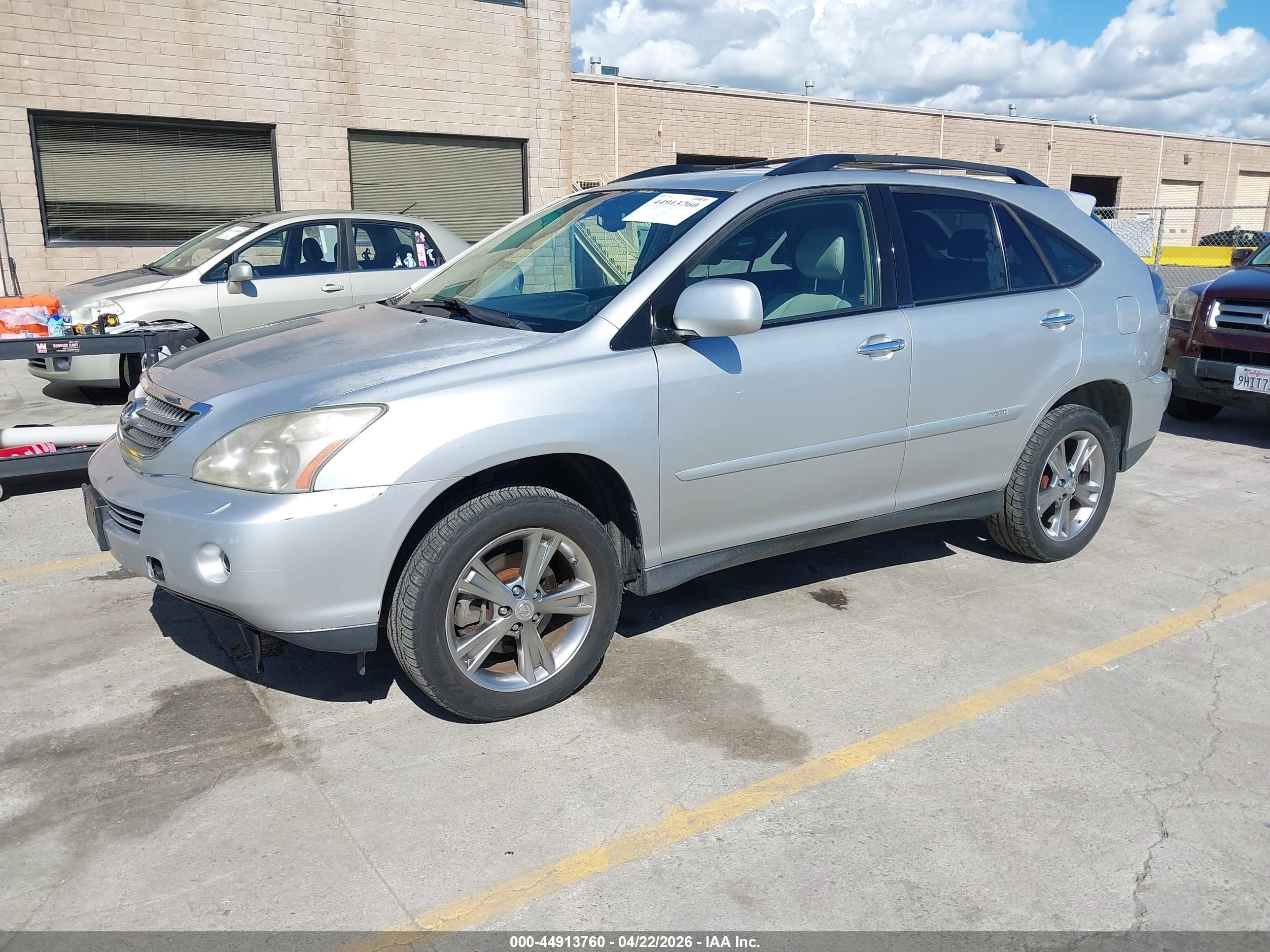LEXUS RX image 2