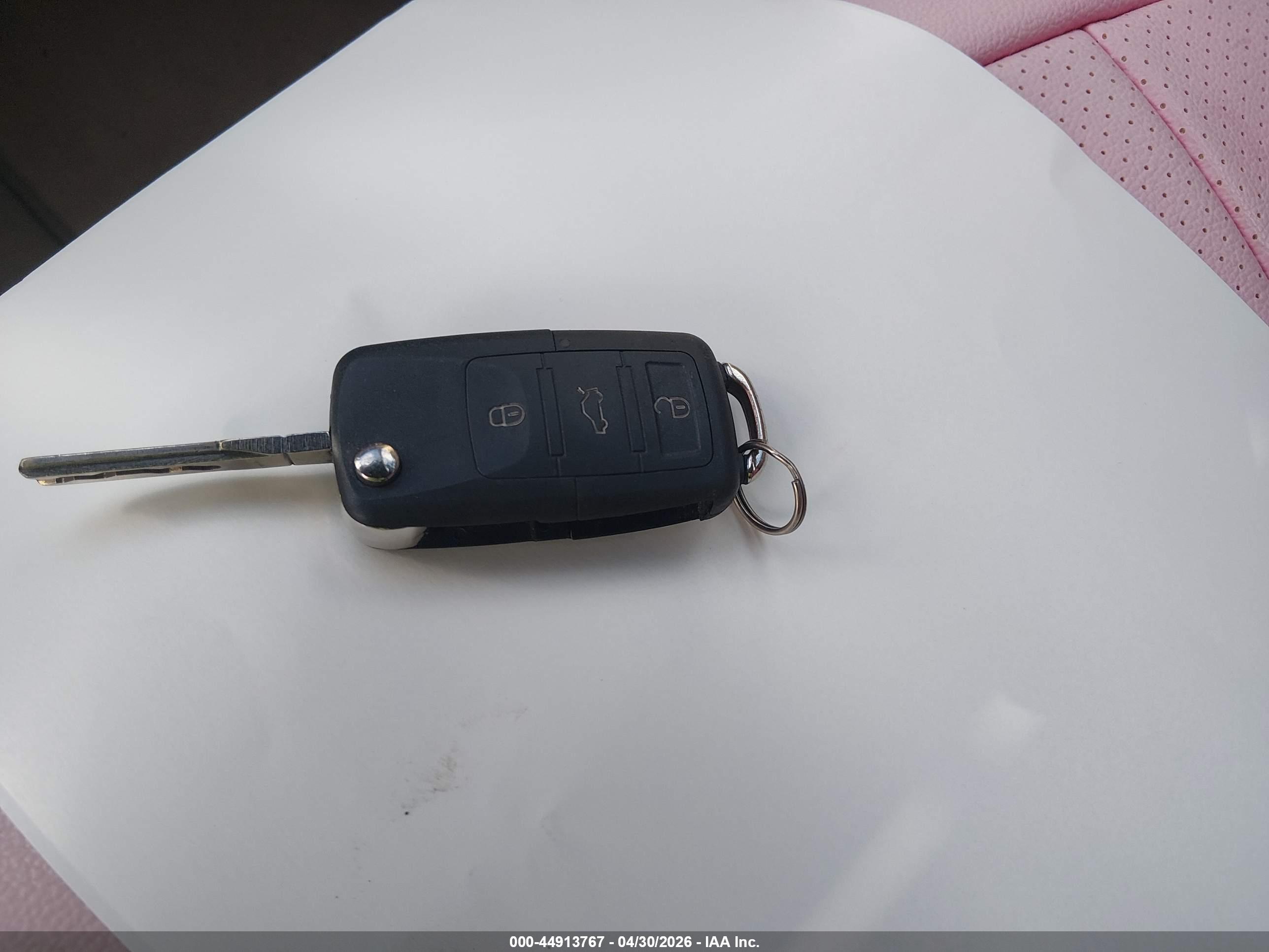 VOLKSWAGEN EOS image 11