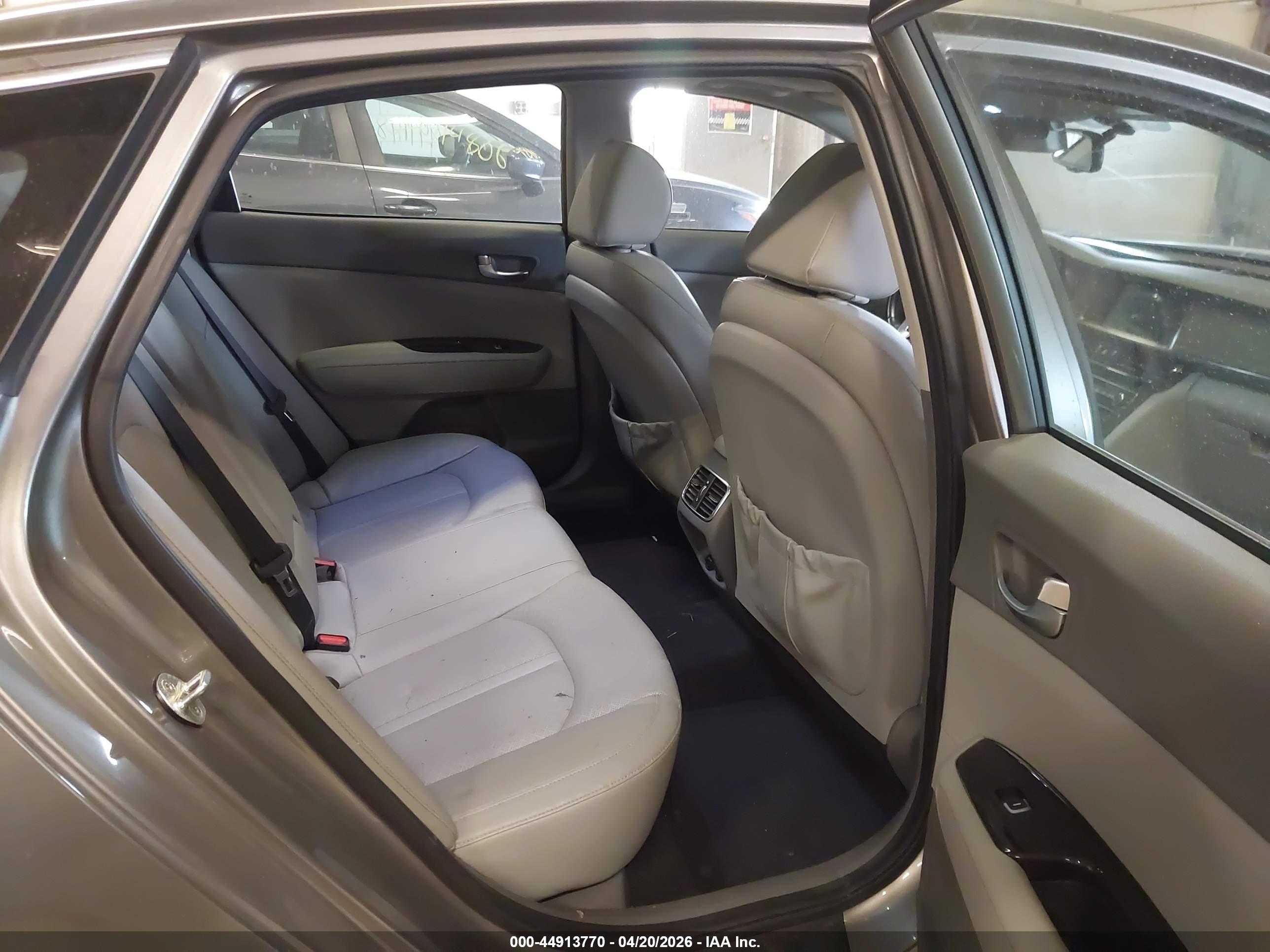 KIA OPTIMA image 8
