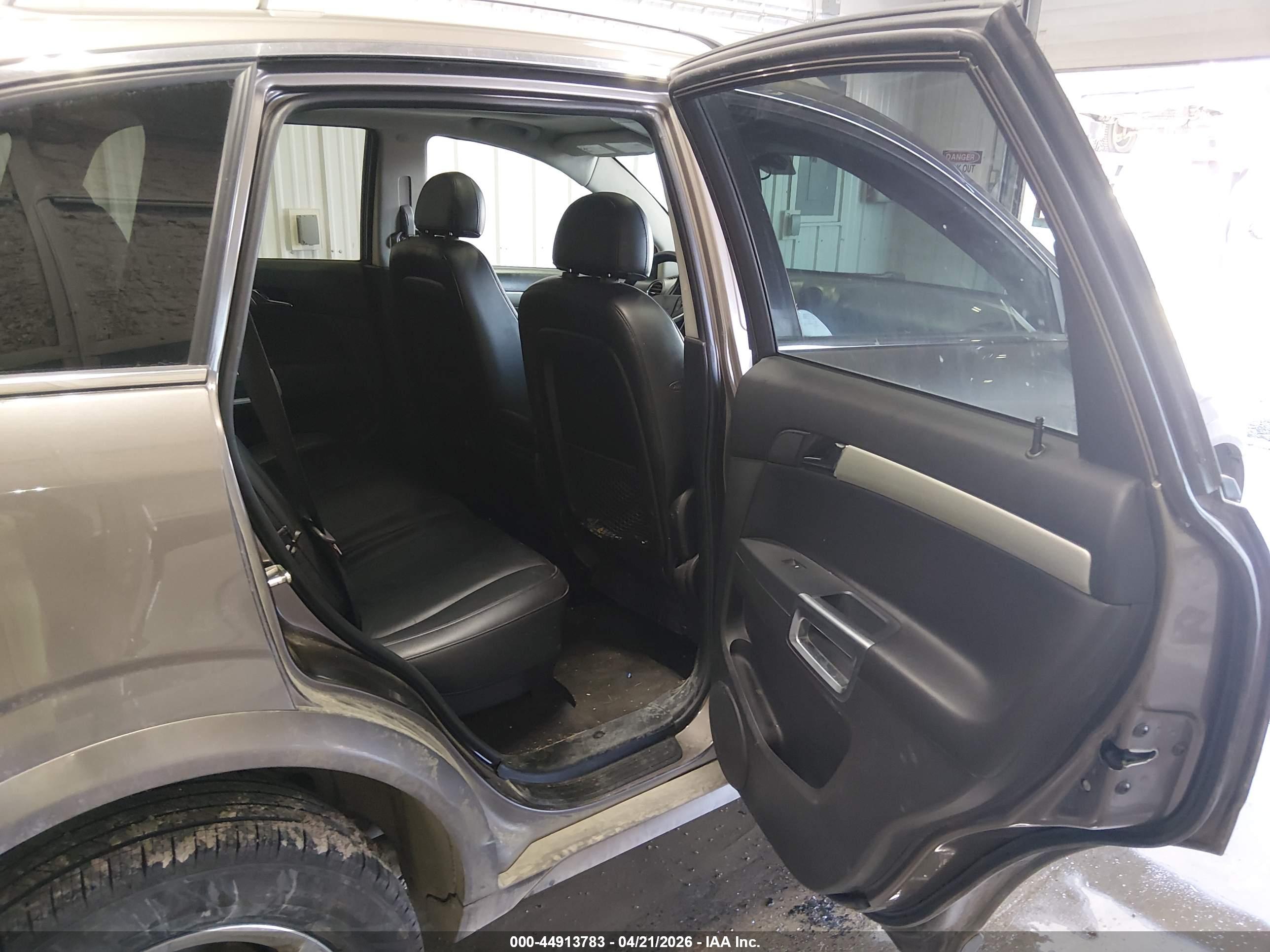 CHEVROLET CAPTIVA image 8