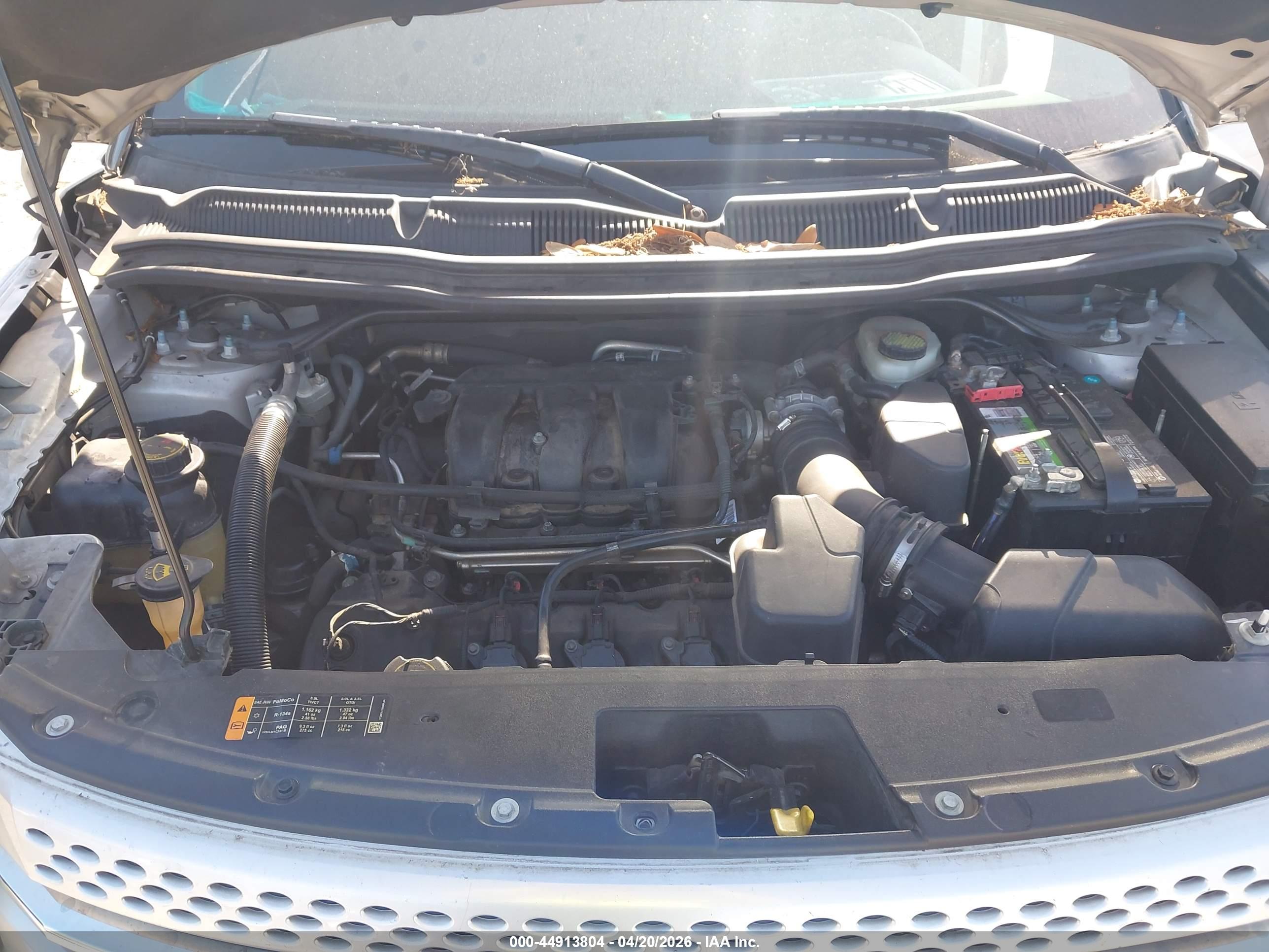 FORD EXPLORER image 10