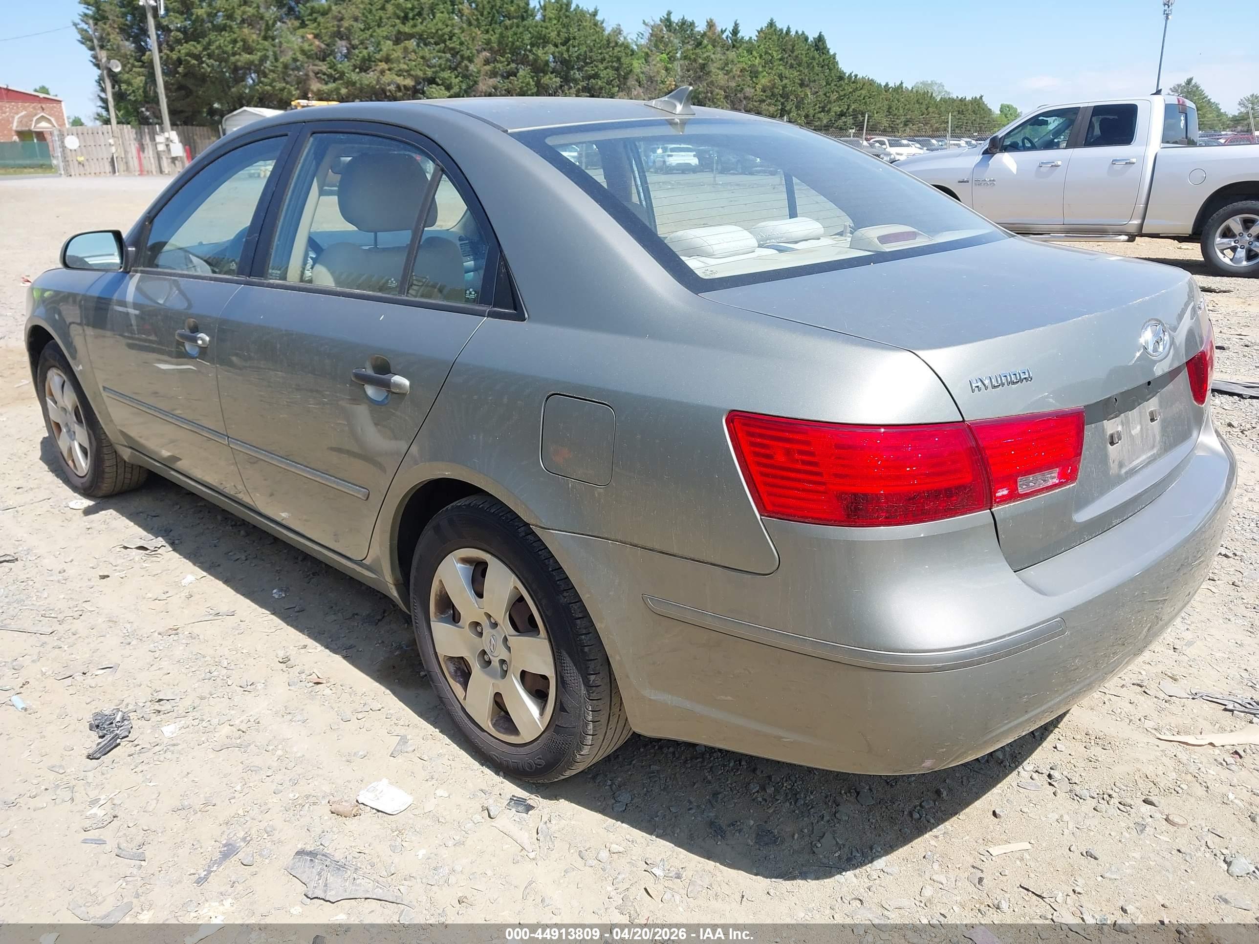 HYUNDAI SONATA image 3