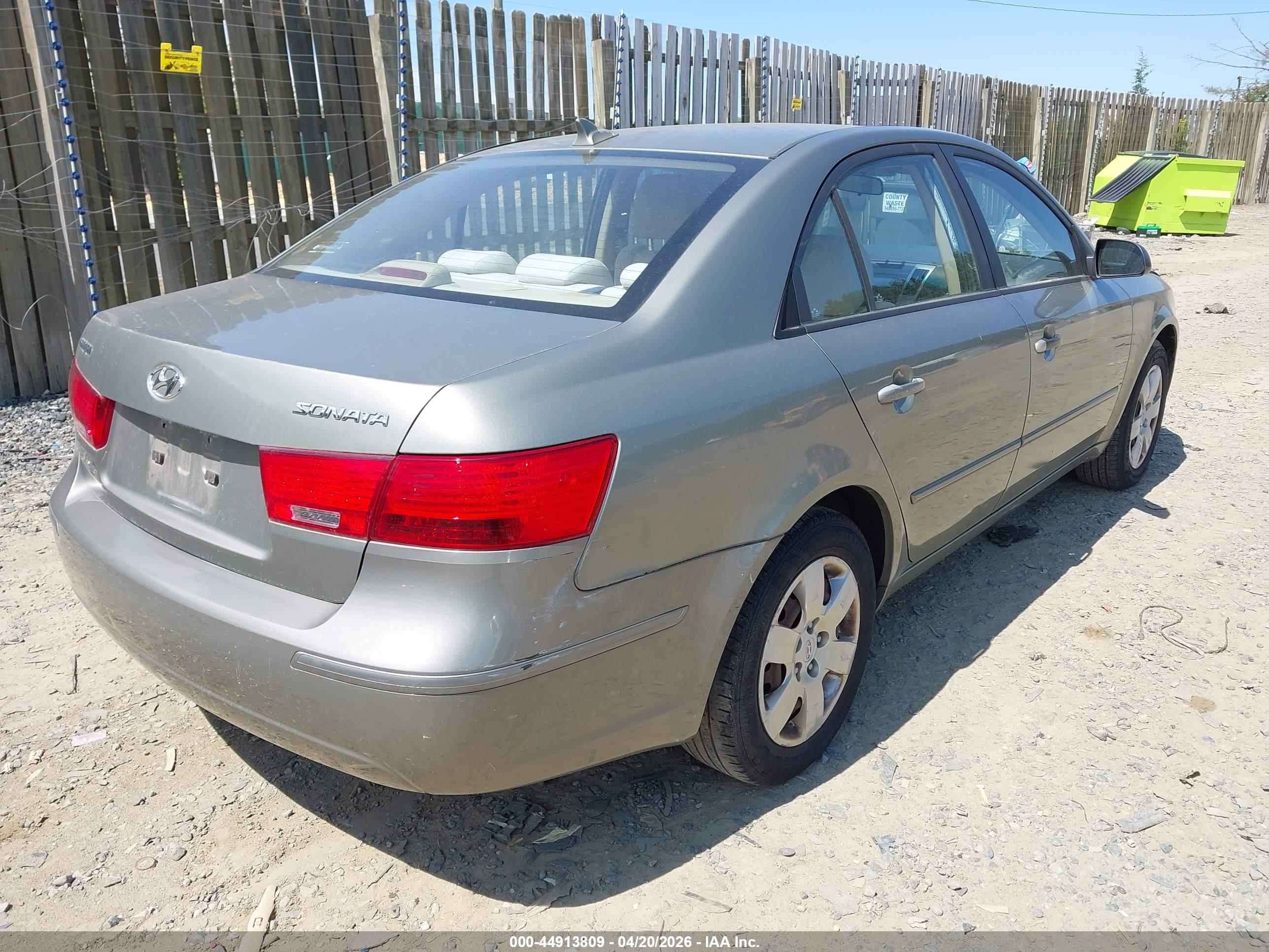 HYUNDAI SONATA image 4