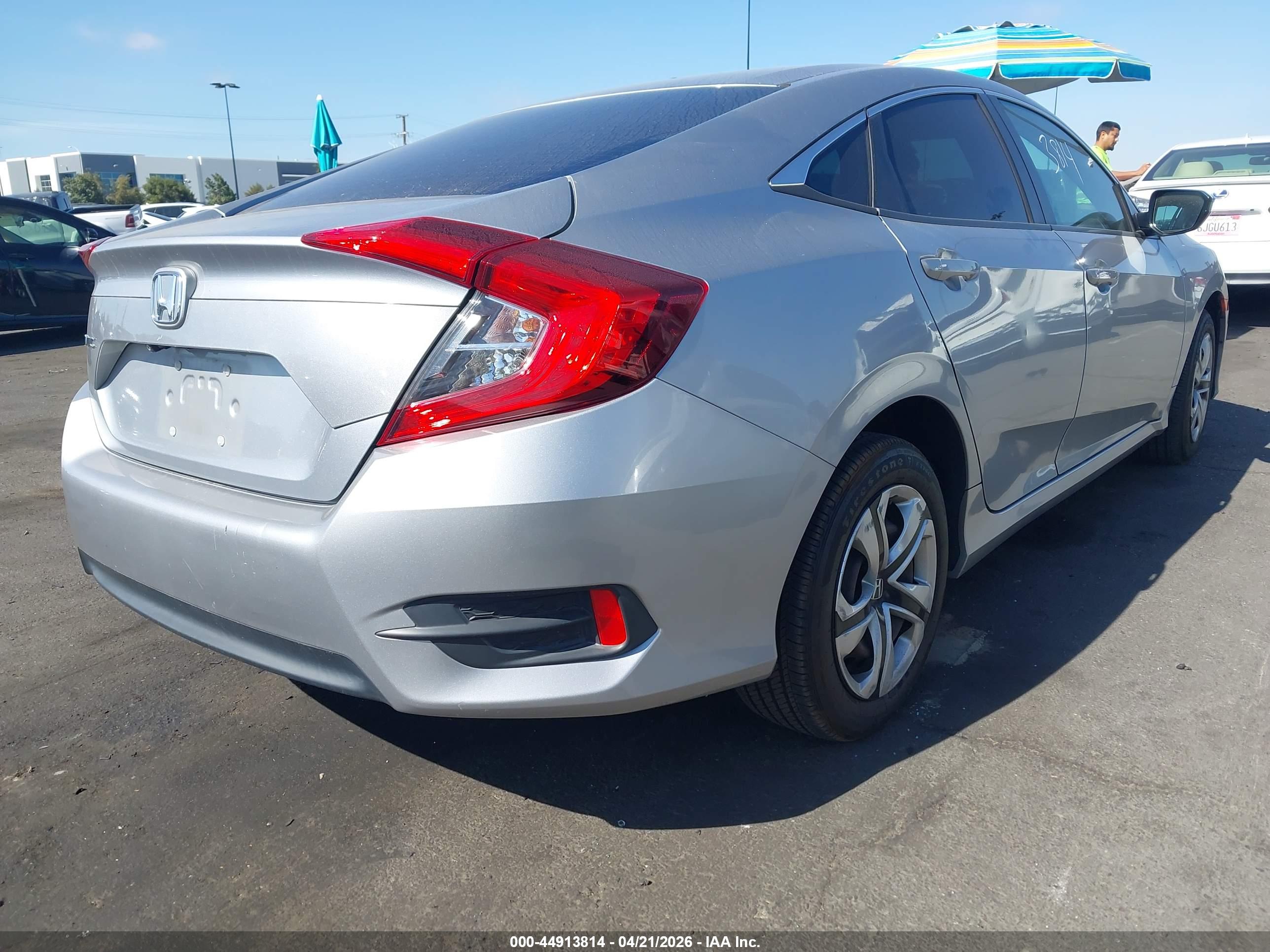 HONDA CIVIC image 4