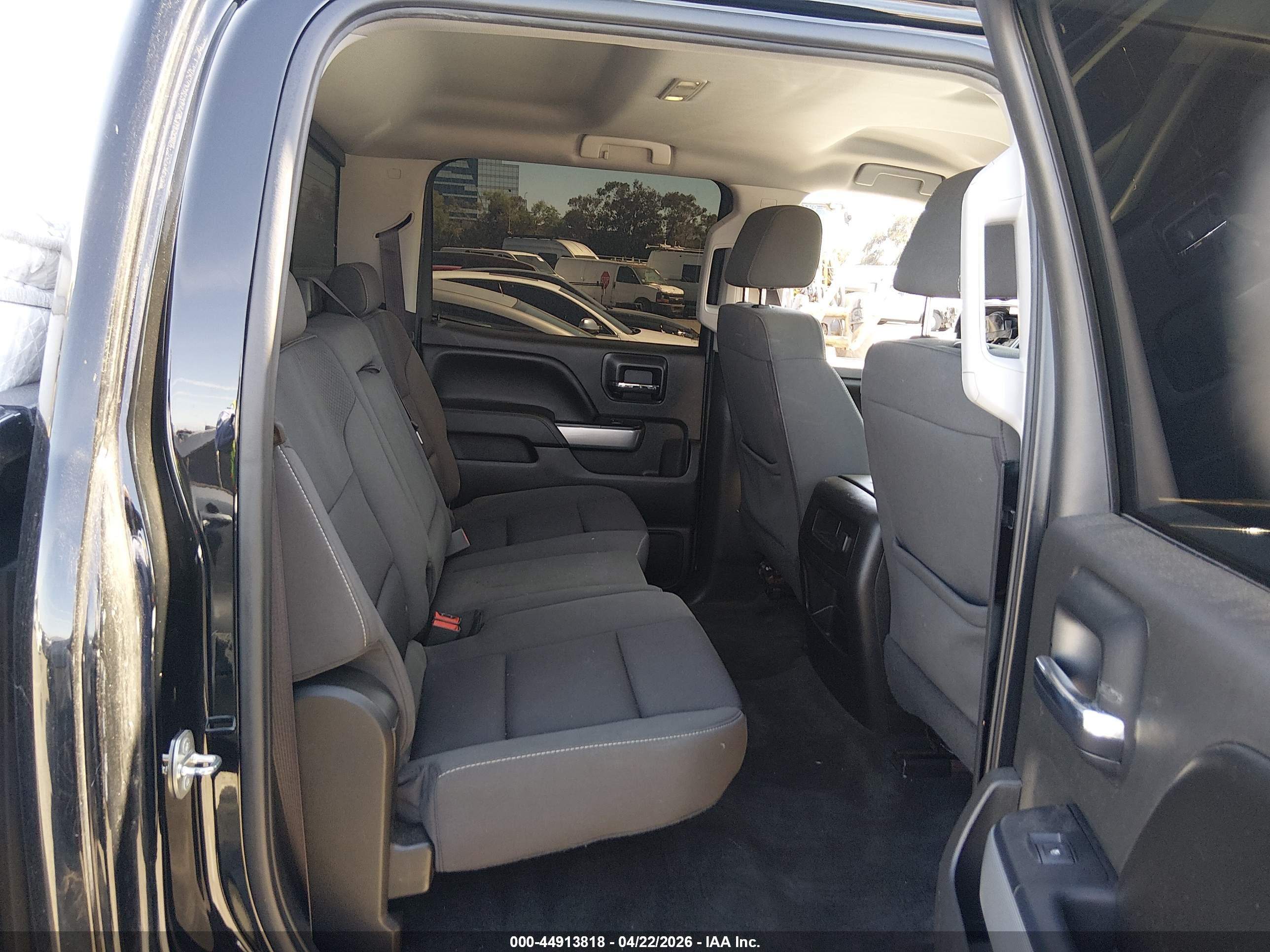 CHEVROLET SILVERADO image 8