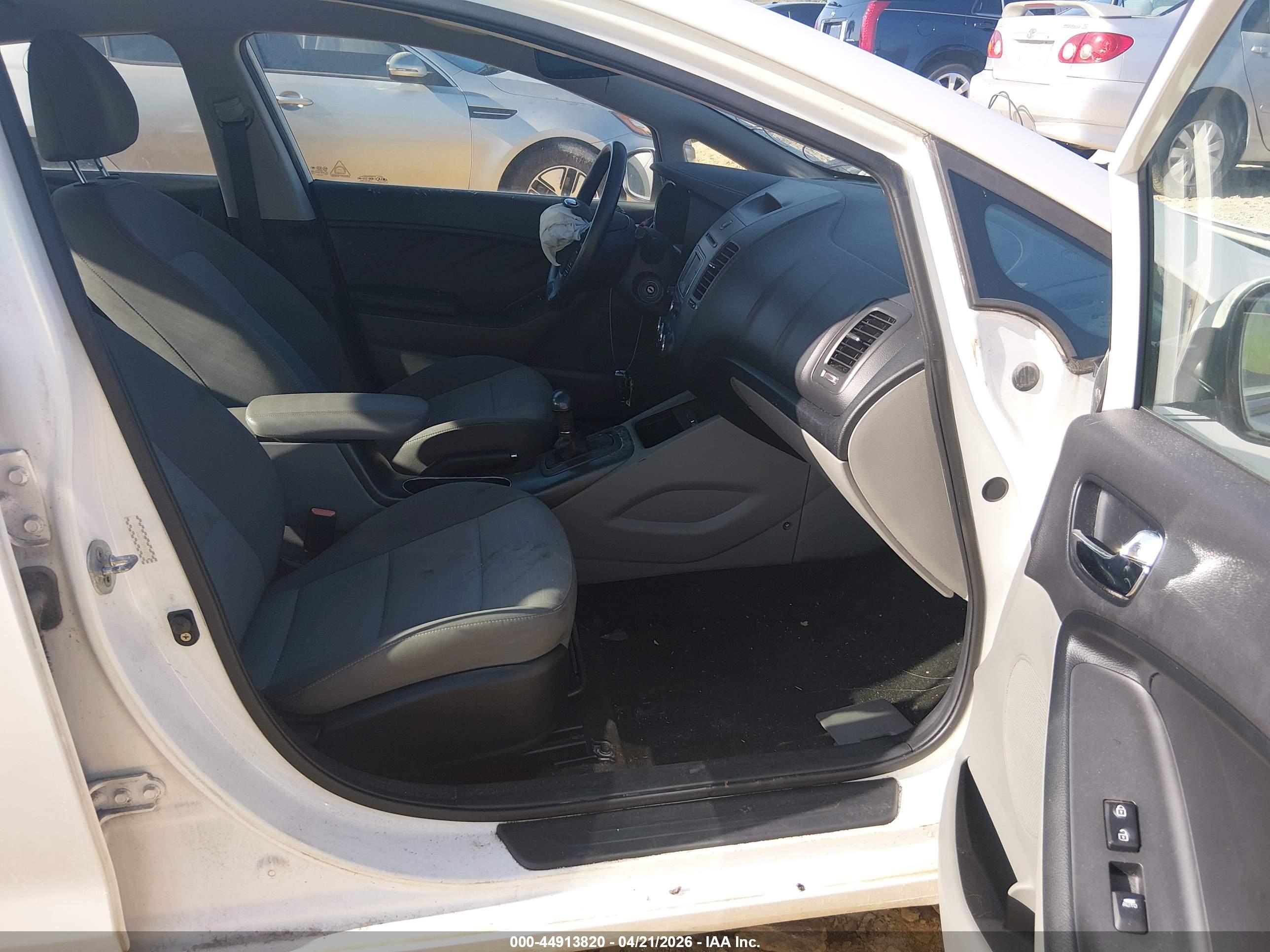 KIA FORTE image 5