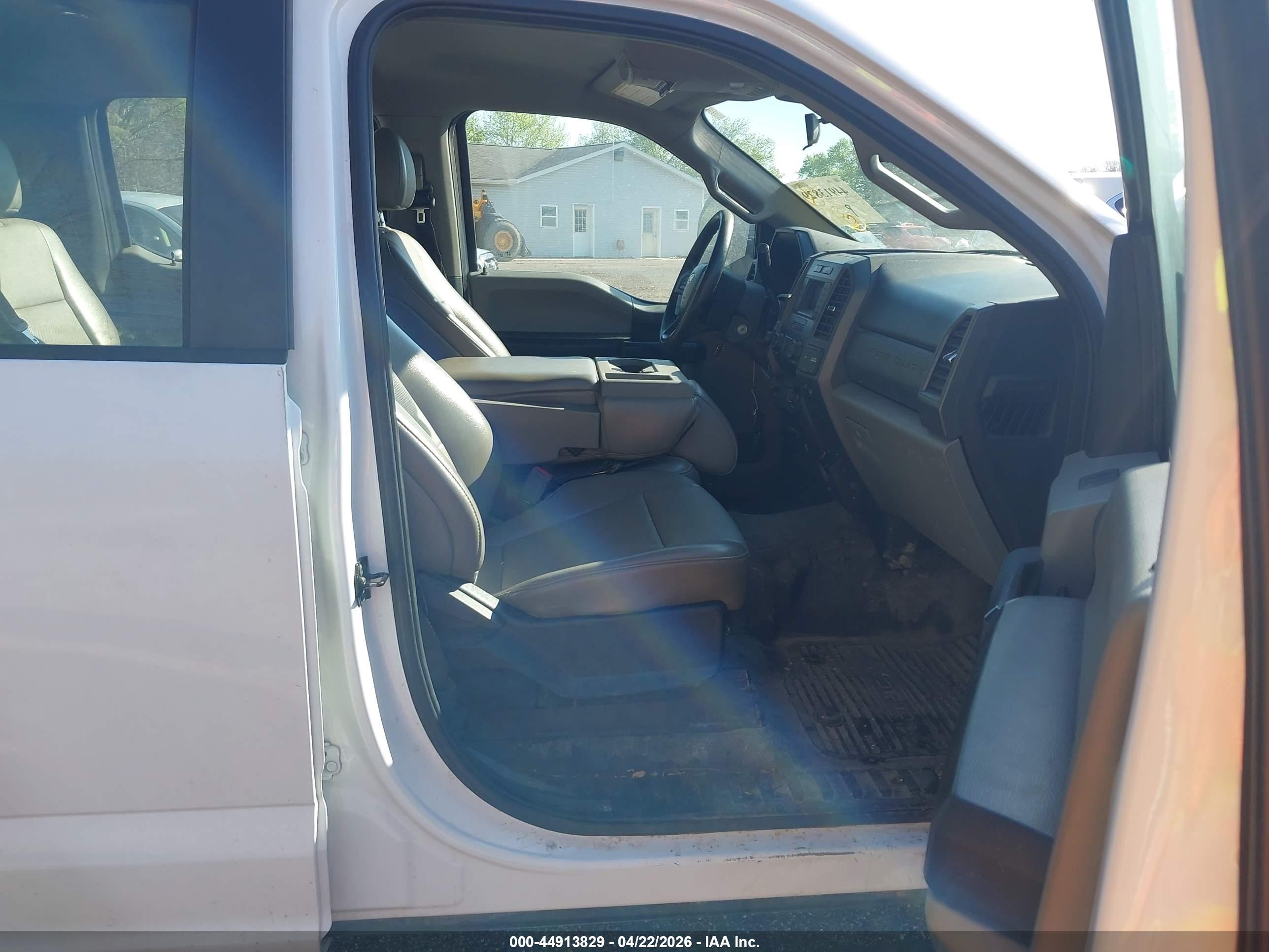 FORD F-250 image 5