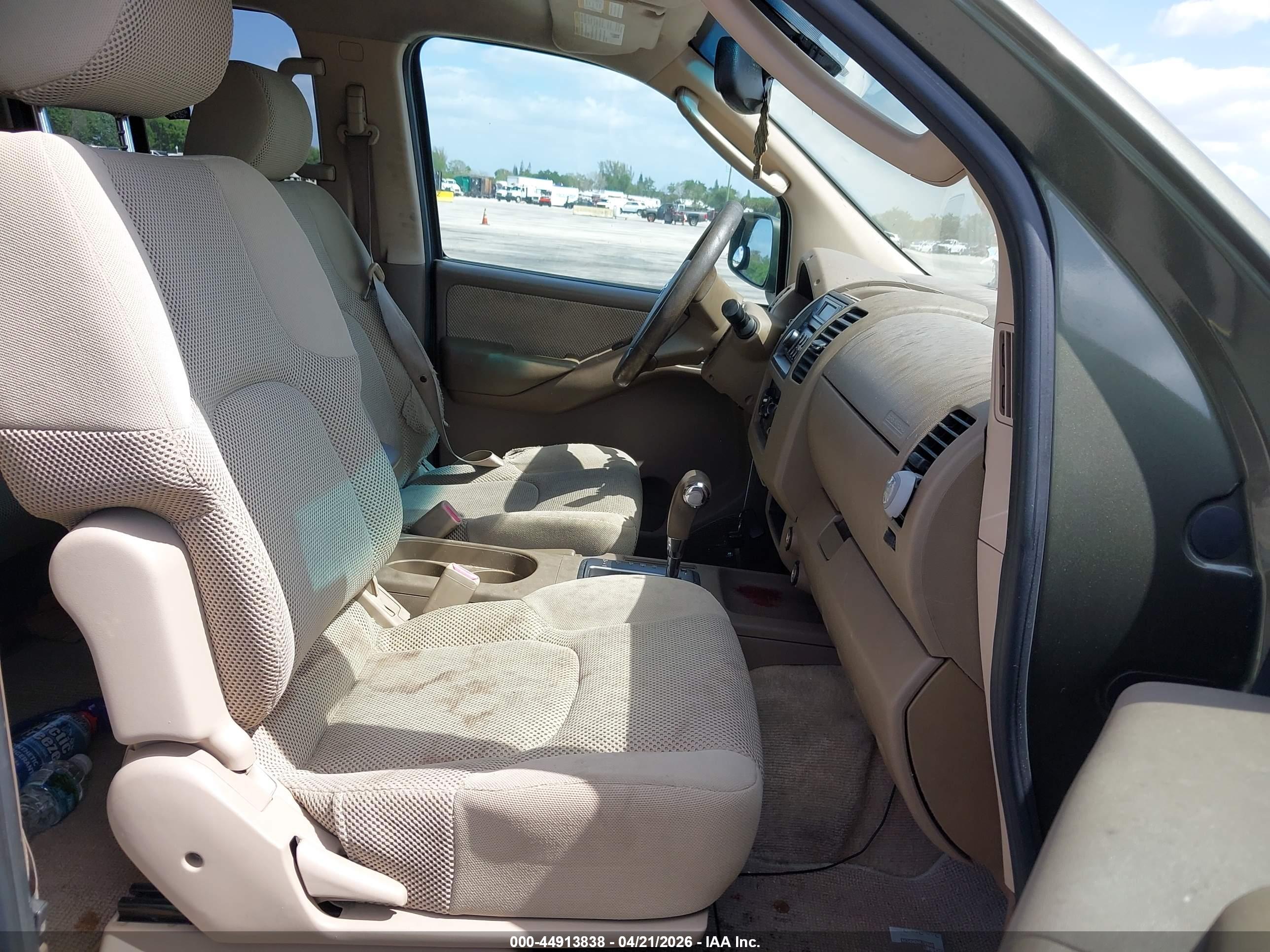NISSAN FRONTIER image 5