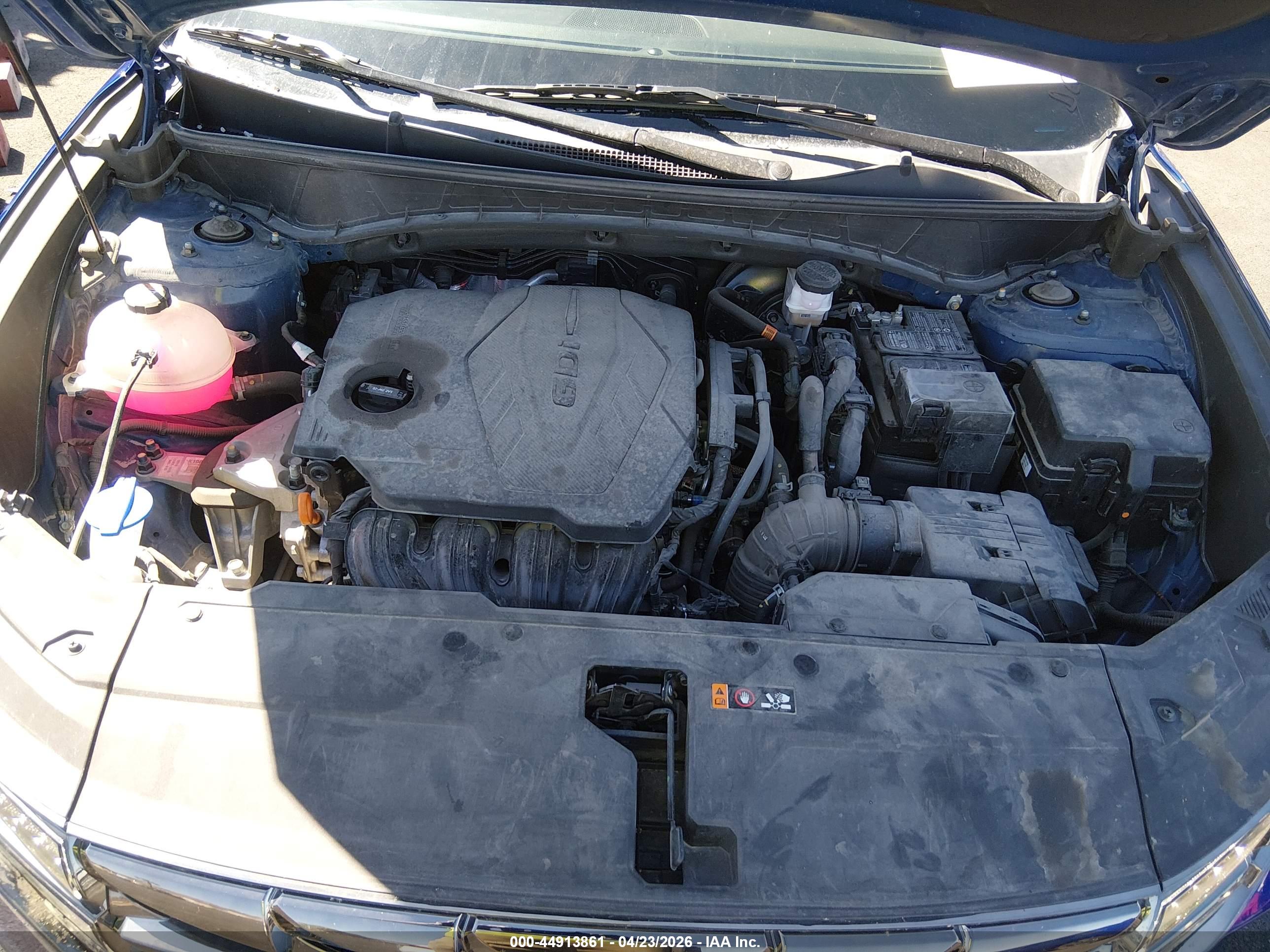 HYUNDAI TUCSON image 10