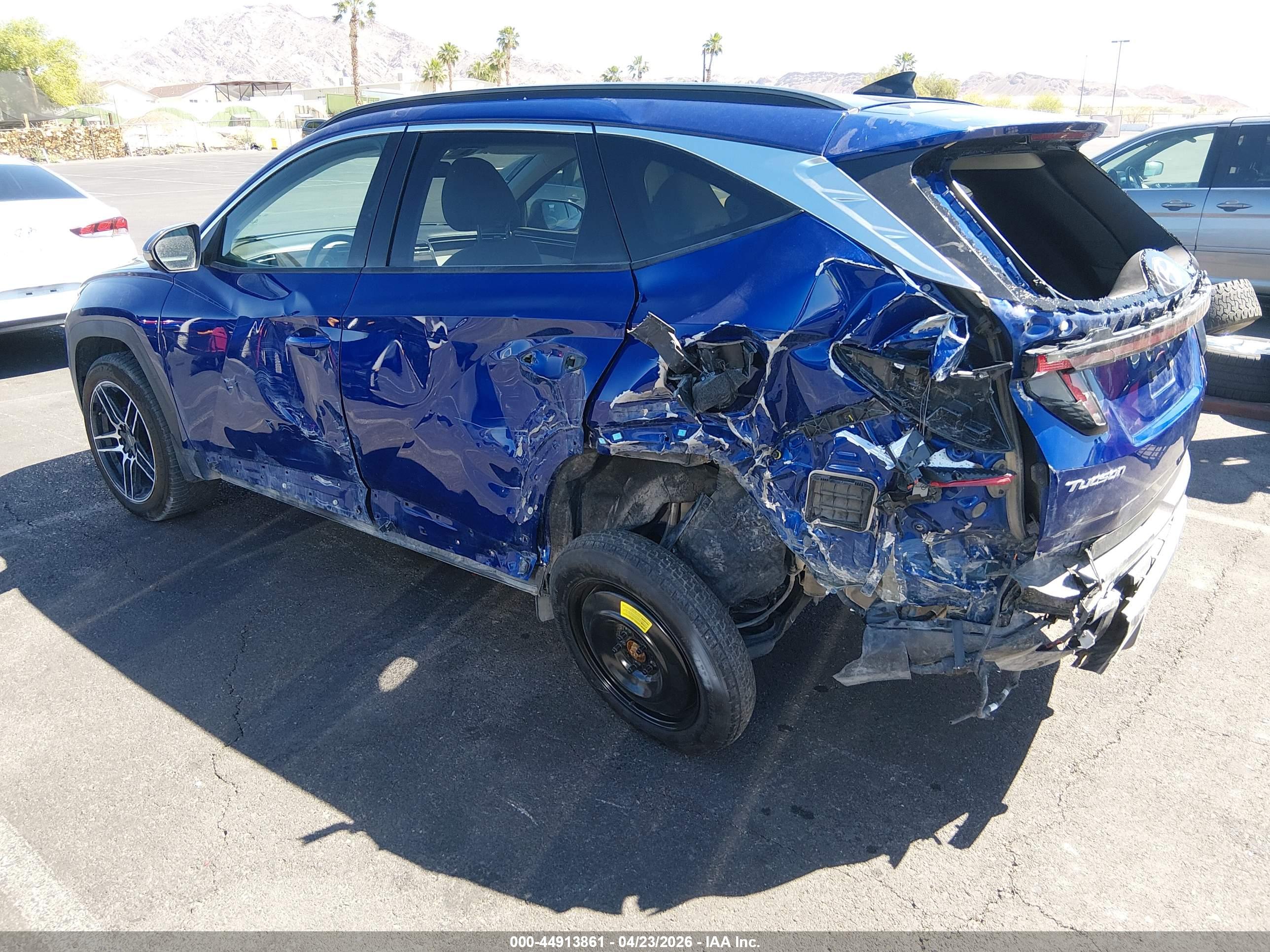 HYUNDAI TUCSON image 3