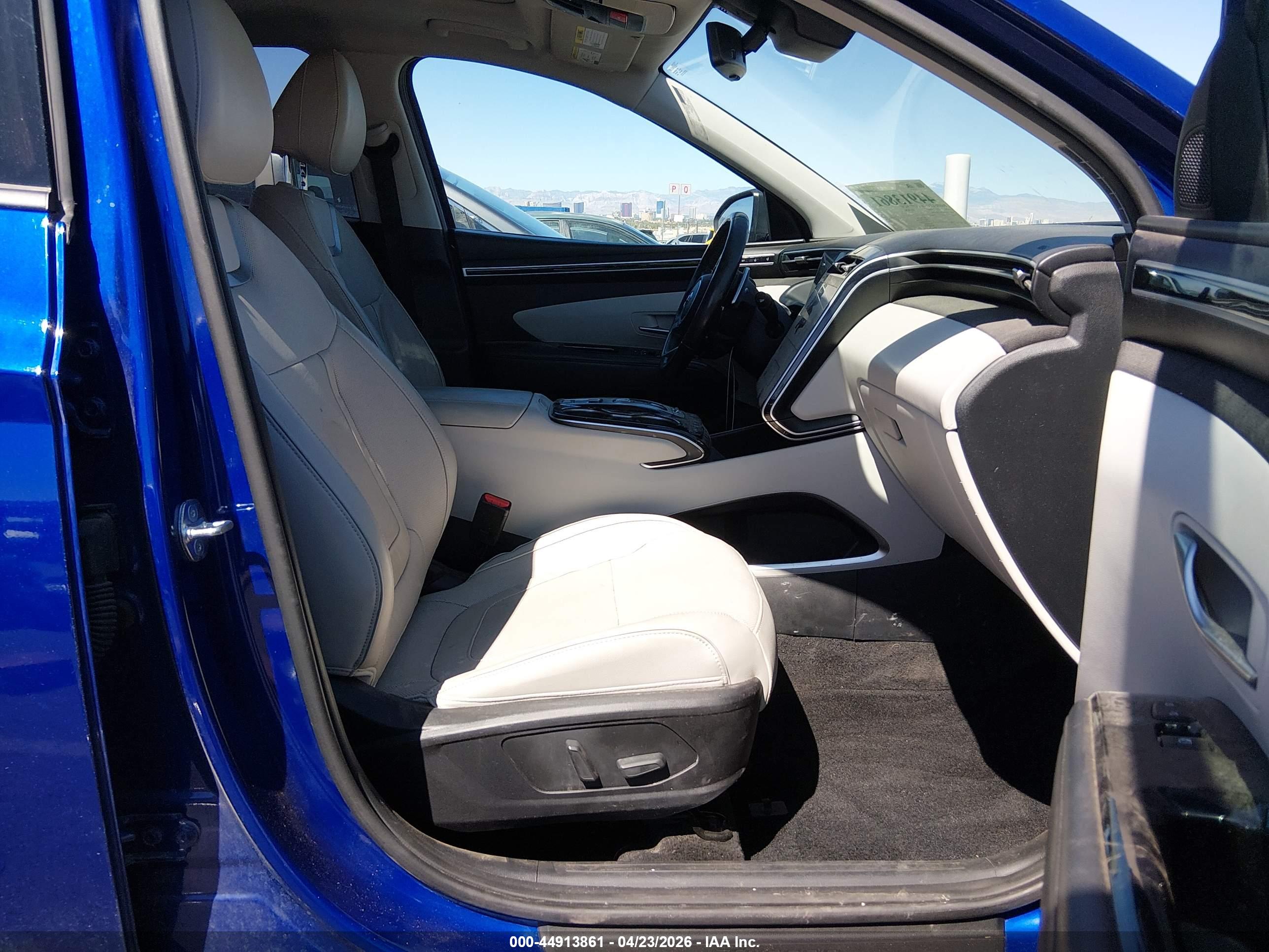 HYUNDAI TUCSON image 5