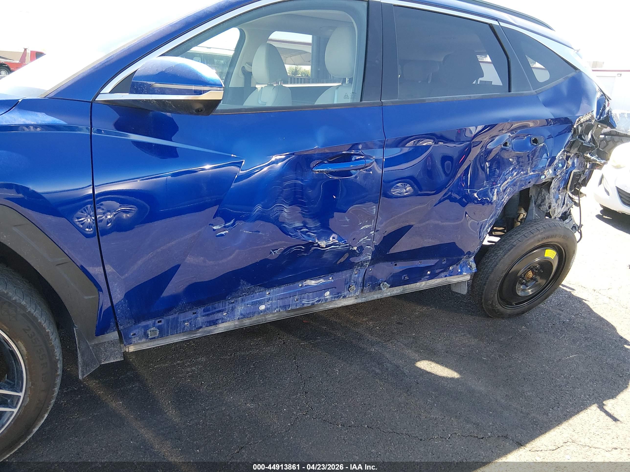 HYUNDAI TUCSON image 6