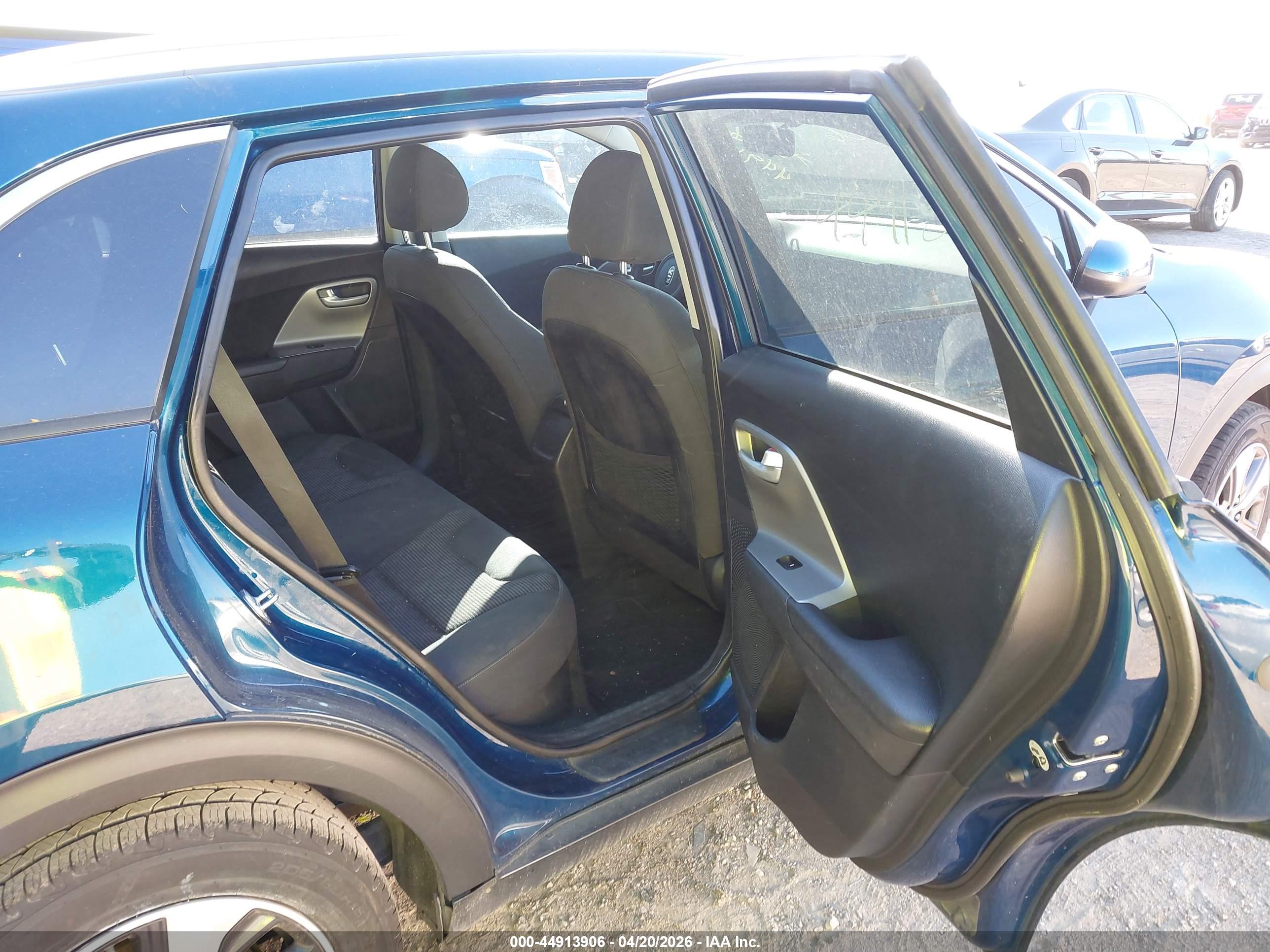 KIA NIRO image 8