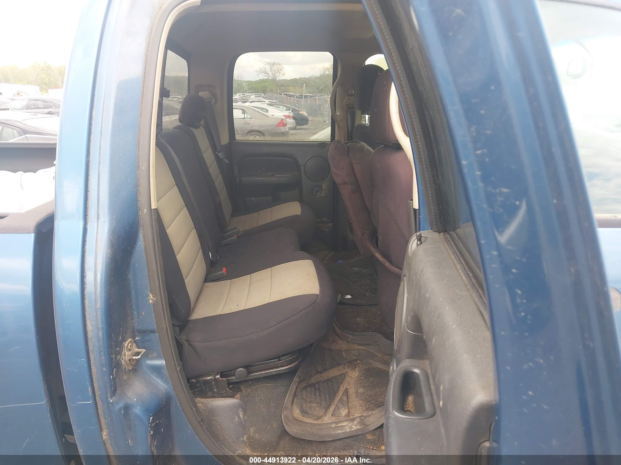 DODGE RAM image 8