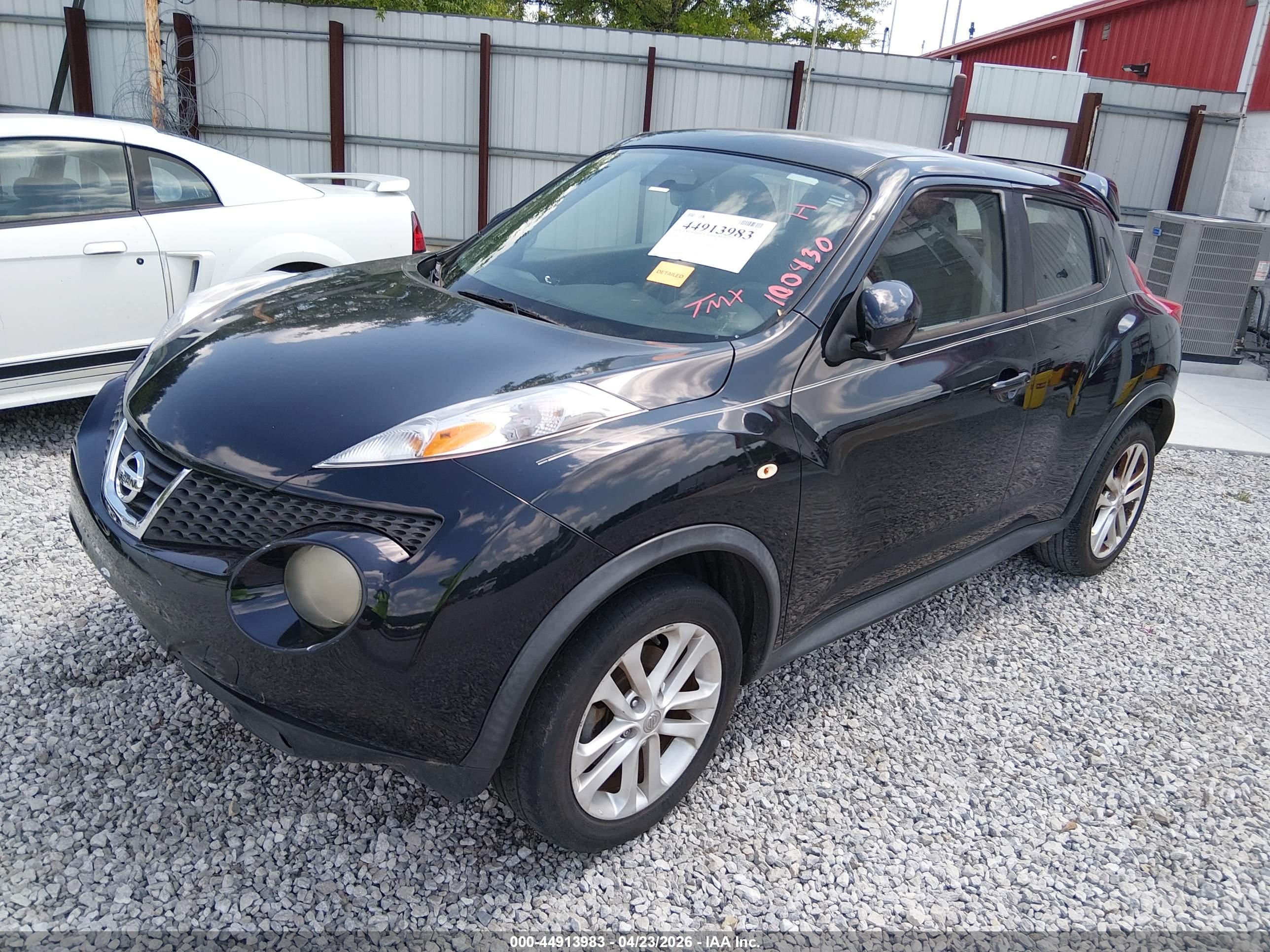 NISSAN JUKE image 2
