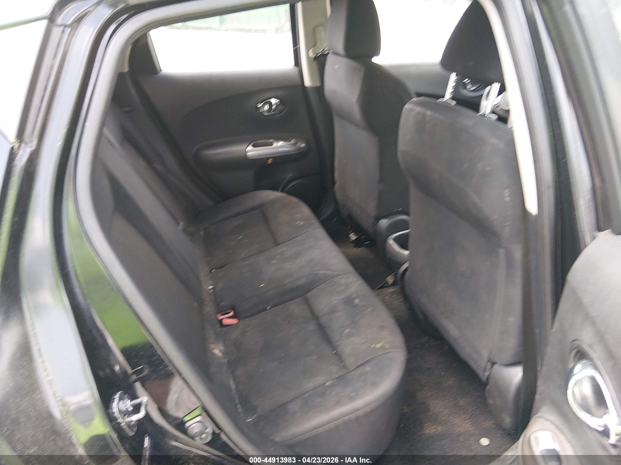 NISSAN JUKE image 8