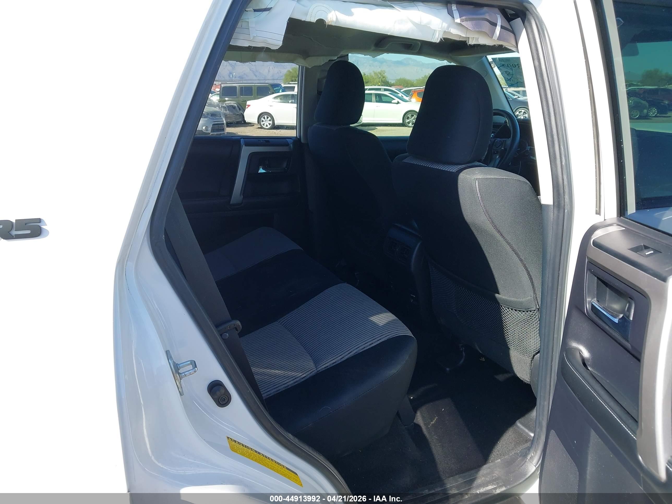 TOYOTA 4RUNNER image 8