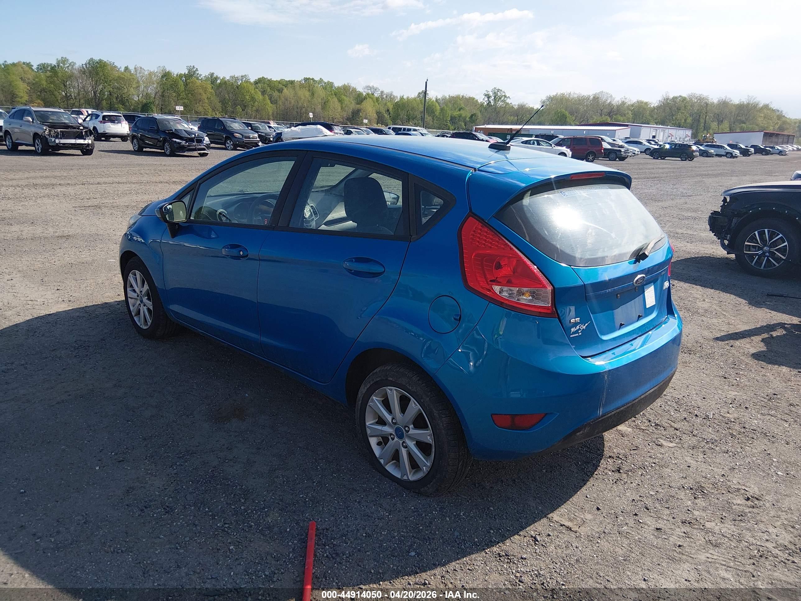 FORD FIESTA image 3