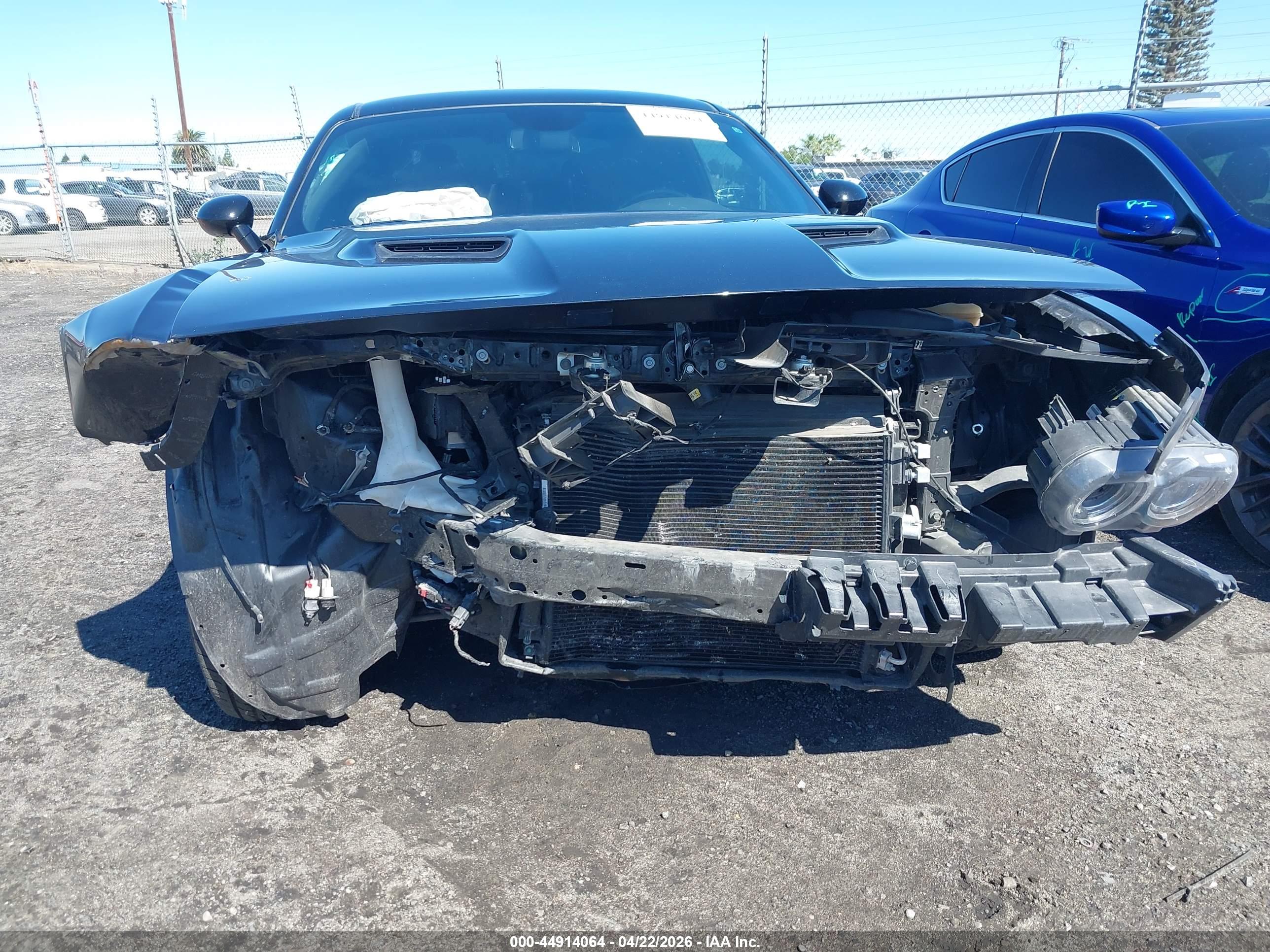 DODGE CHALLENGER image 6