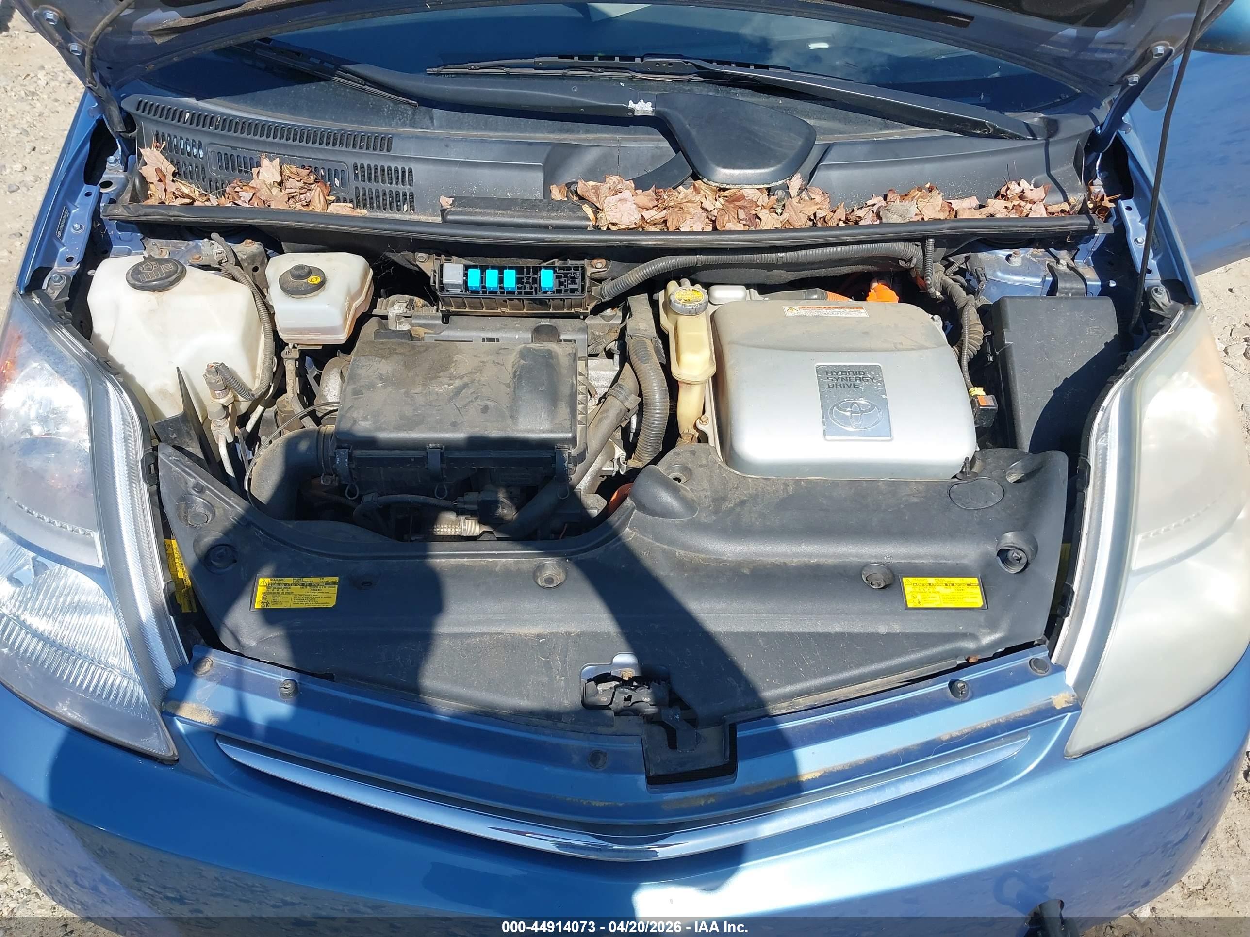 TOYOTA PRIUS image 10