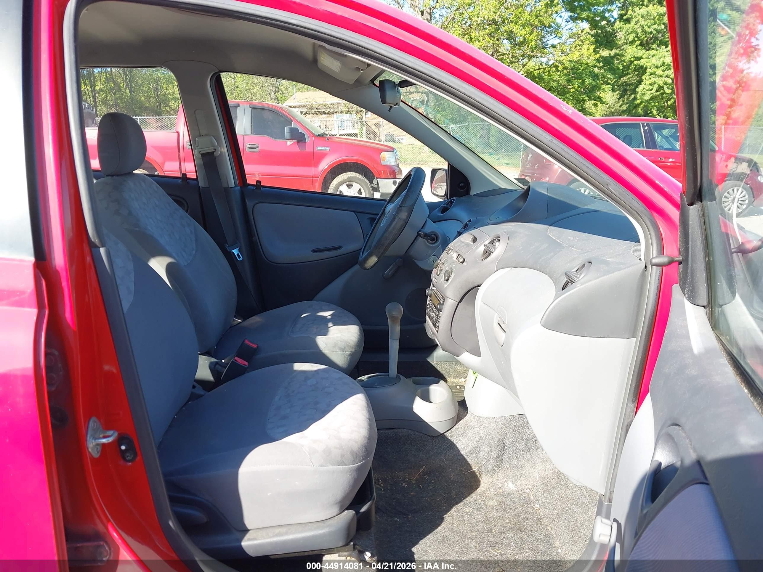 TOYOTA ECHO image 5