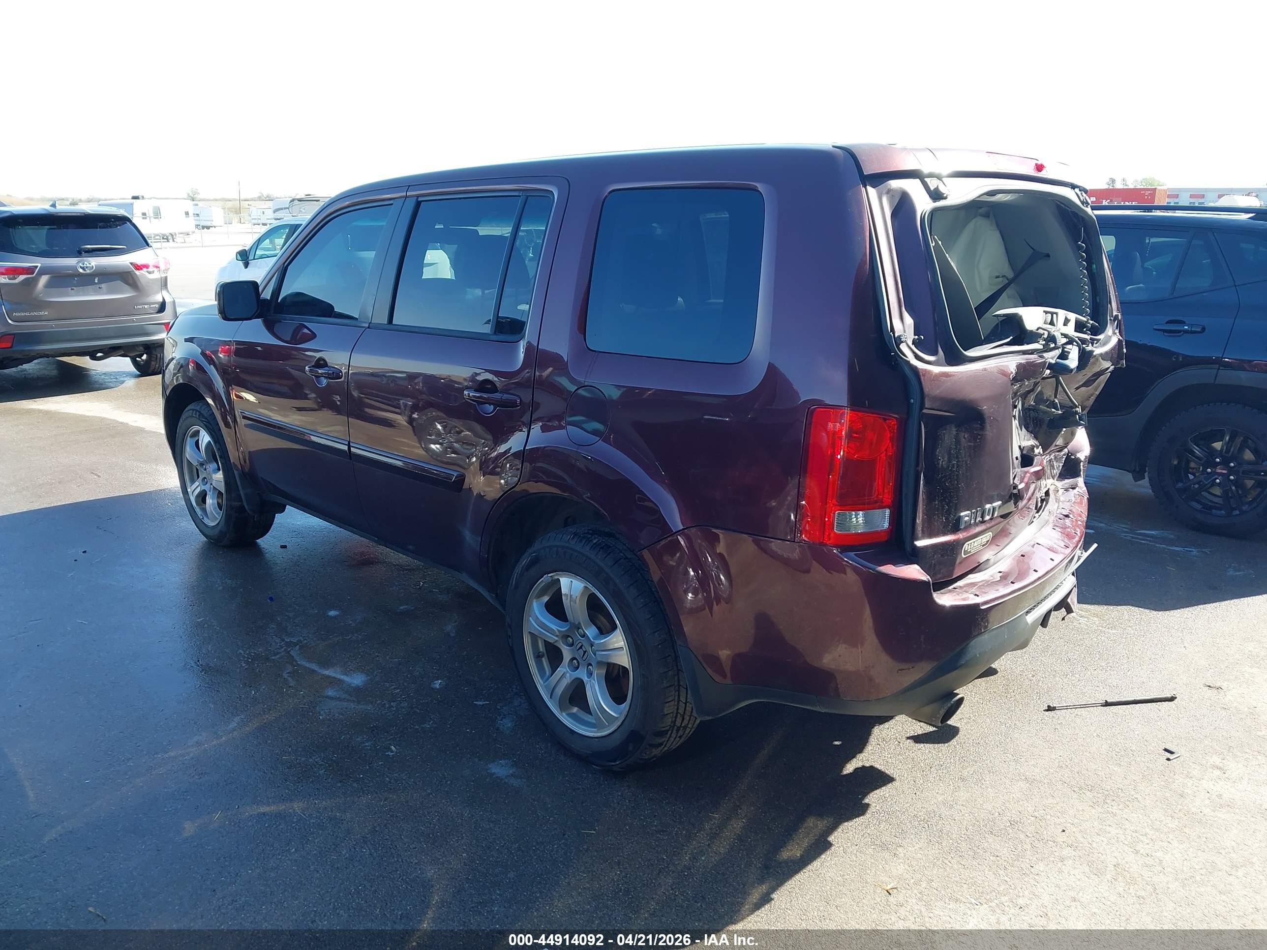 HONDA PILOT image 3