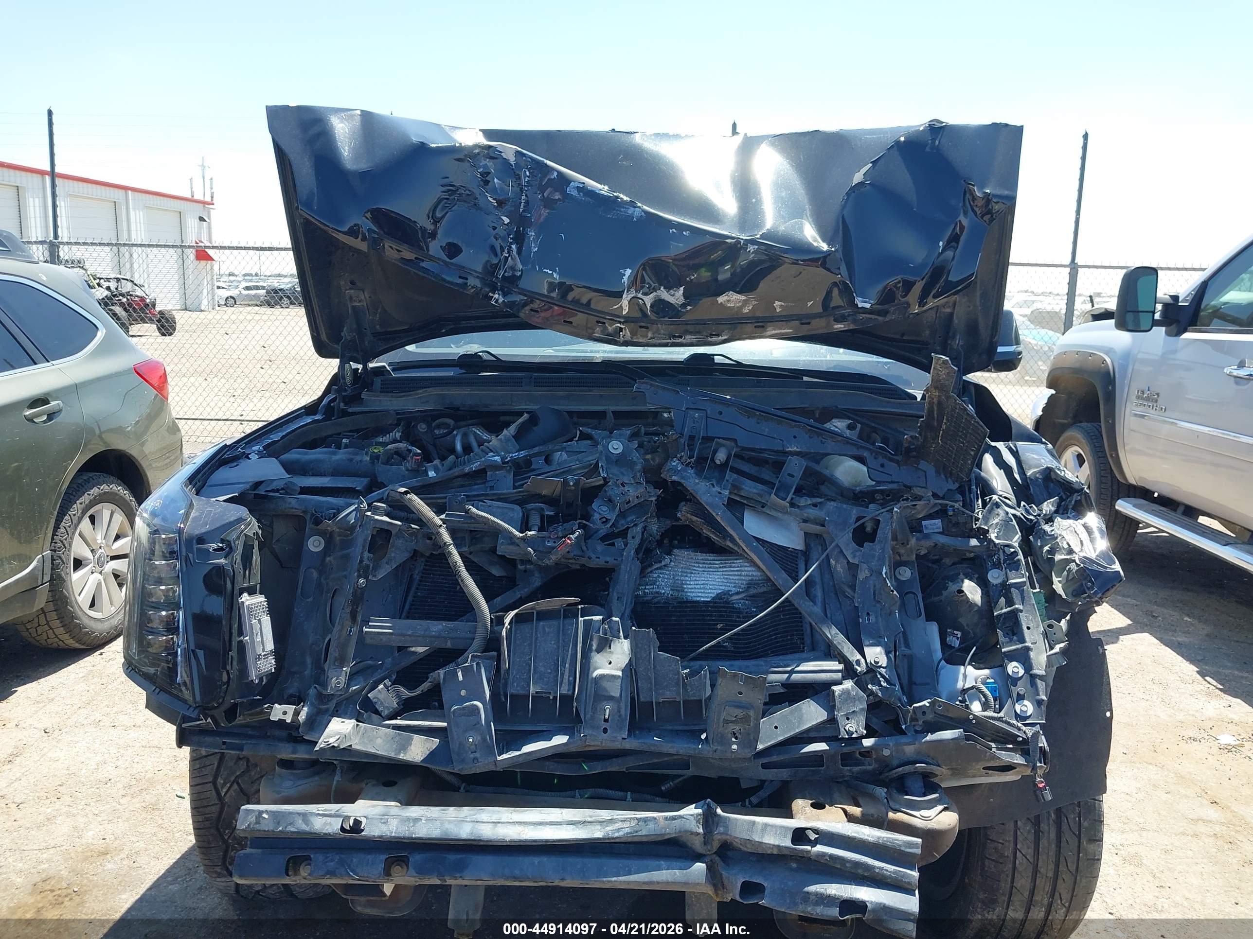 CADILLAC ESCALADE image 6