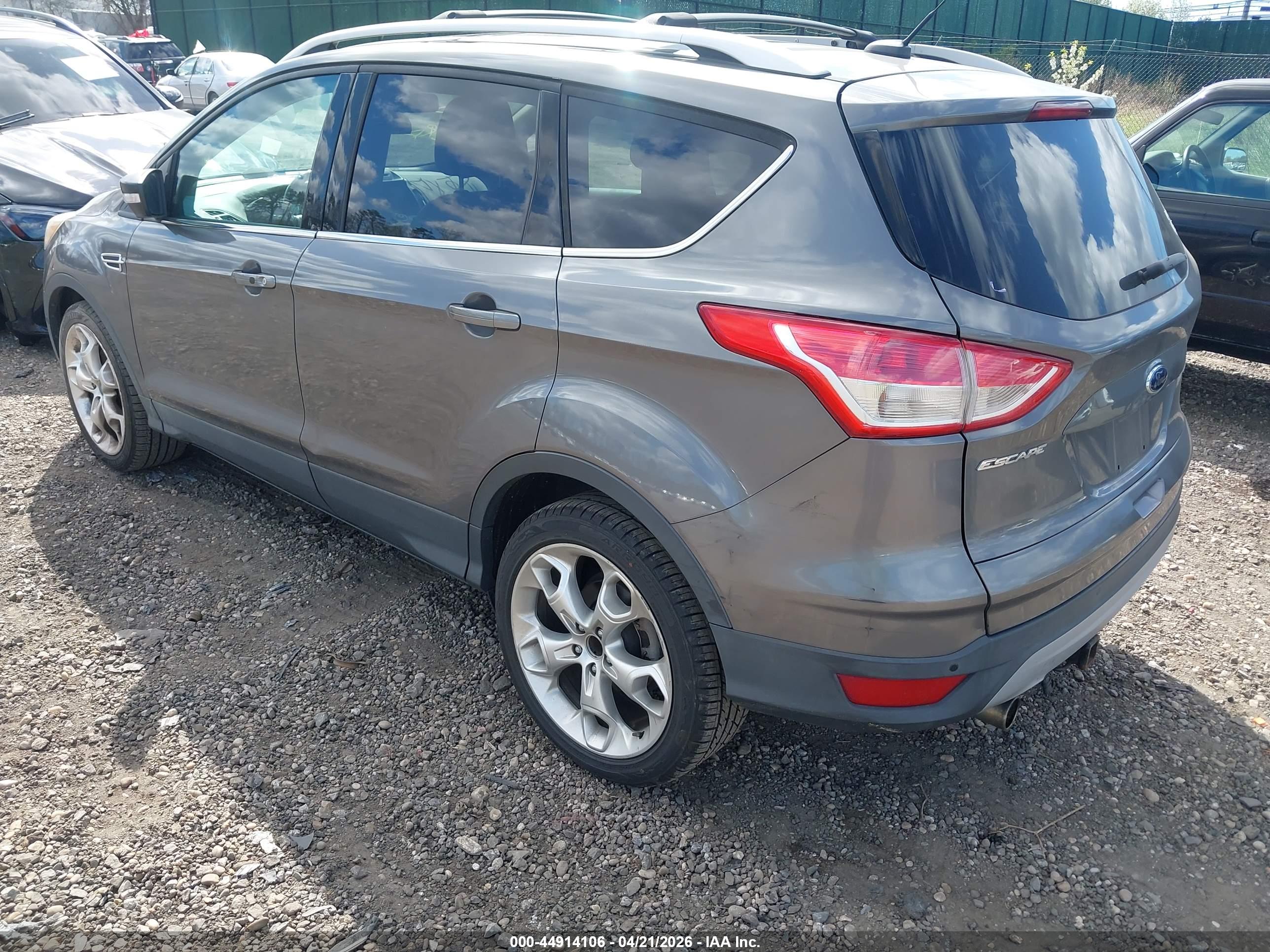 FORD ESCAPE image 3