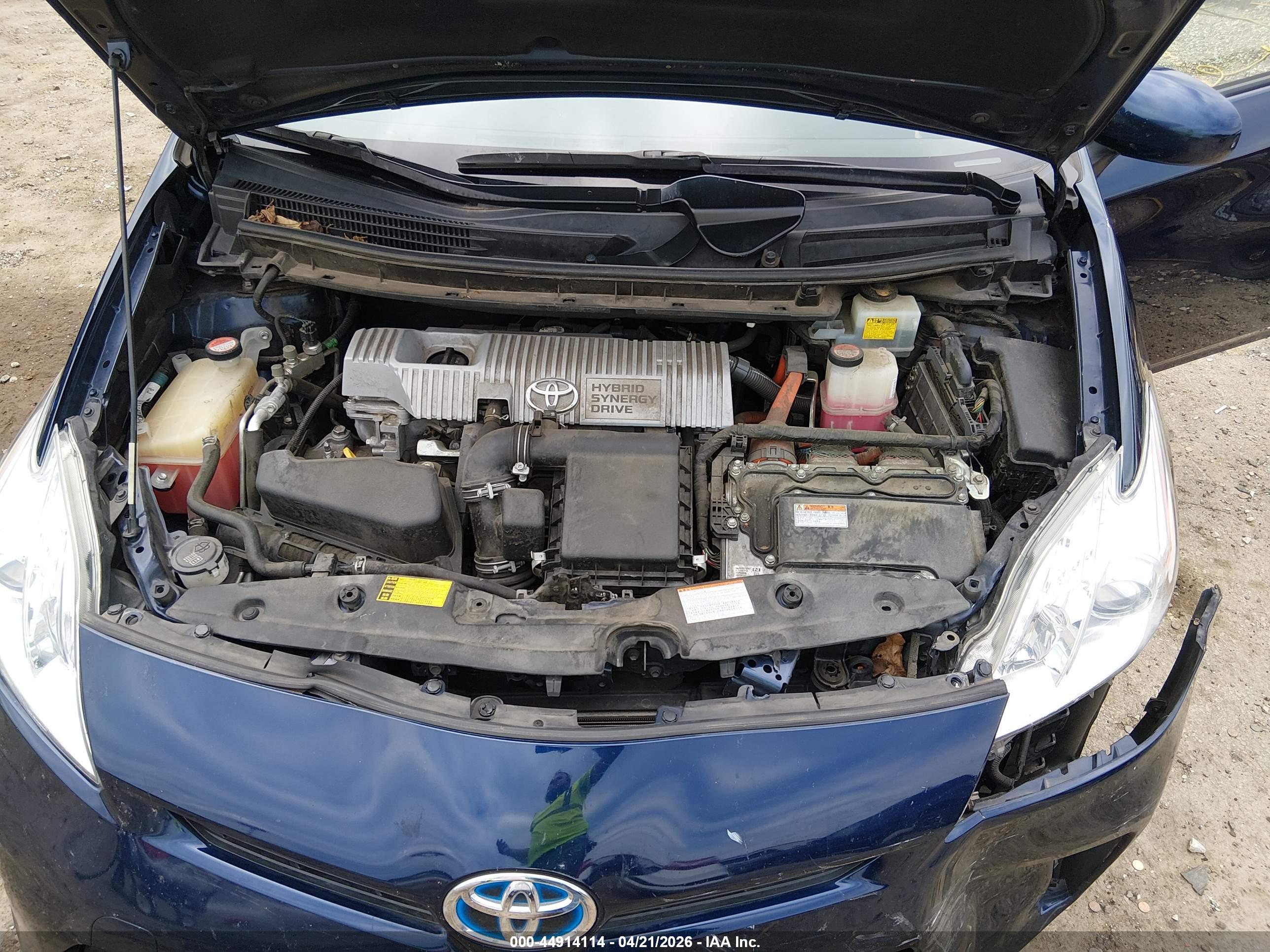 TOYOTA PRIUS image 10