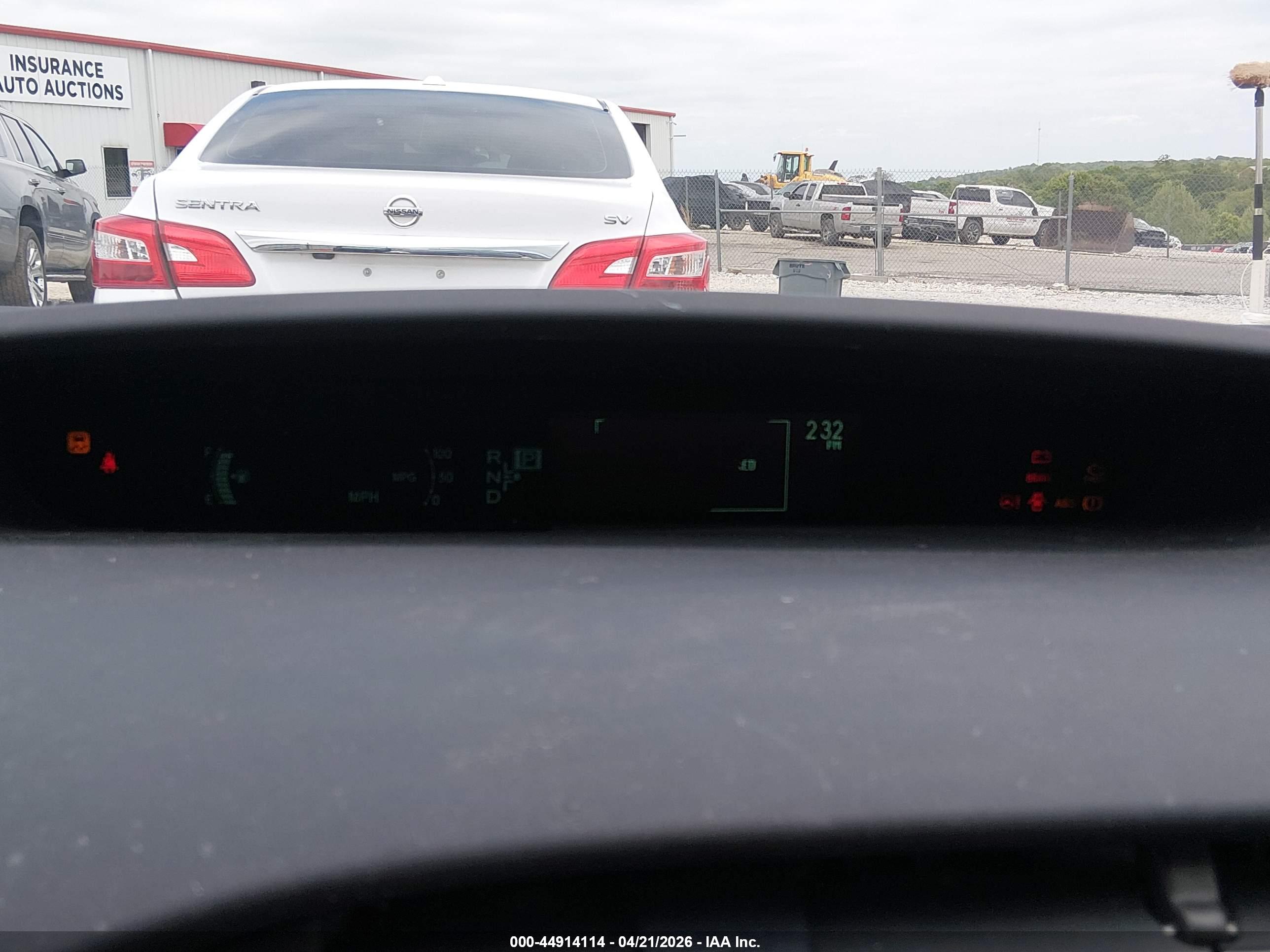 TOYOTA PRIUS image 7