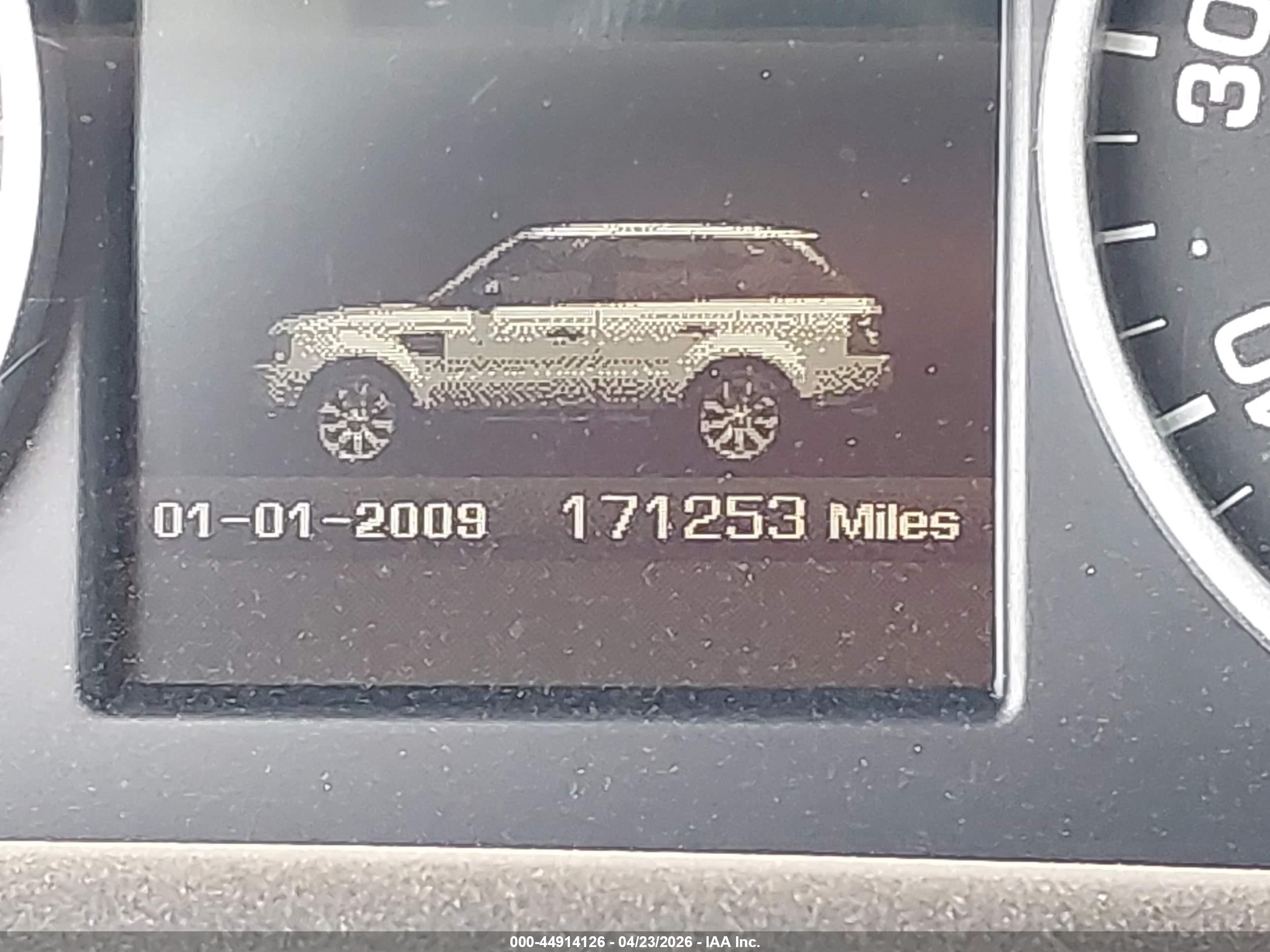 LAND ROVER image 7