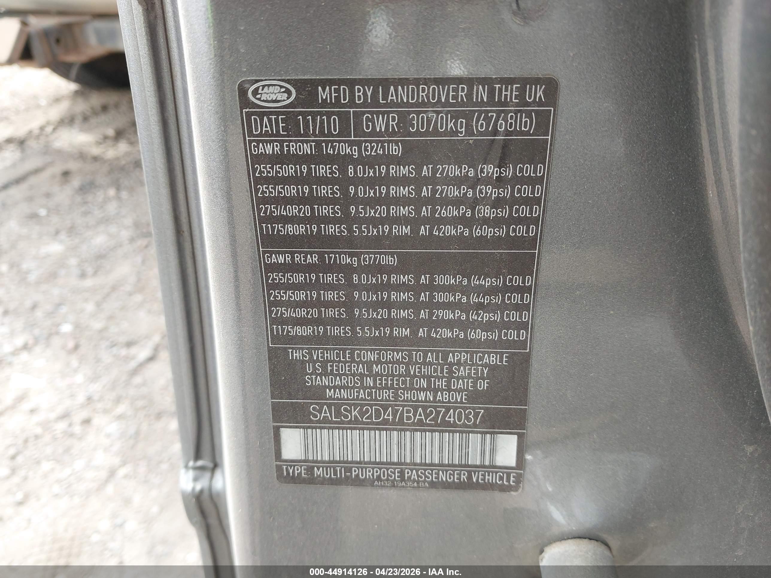 LAND ROVER image 9