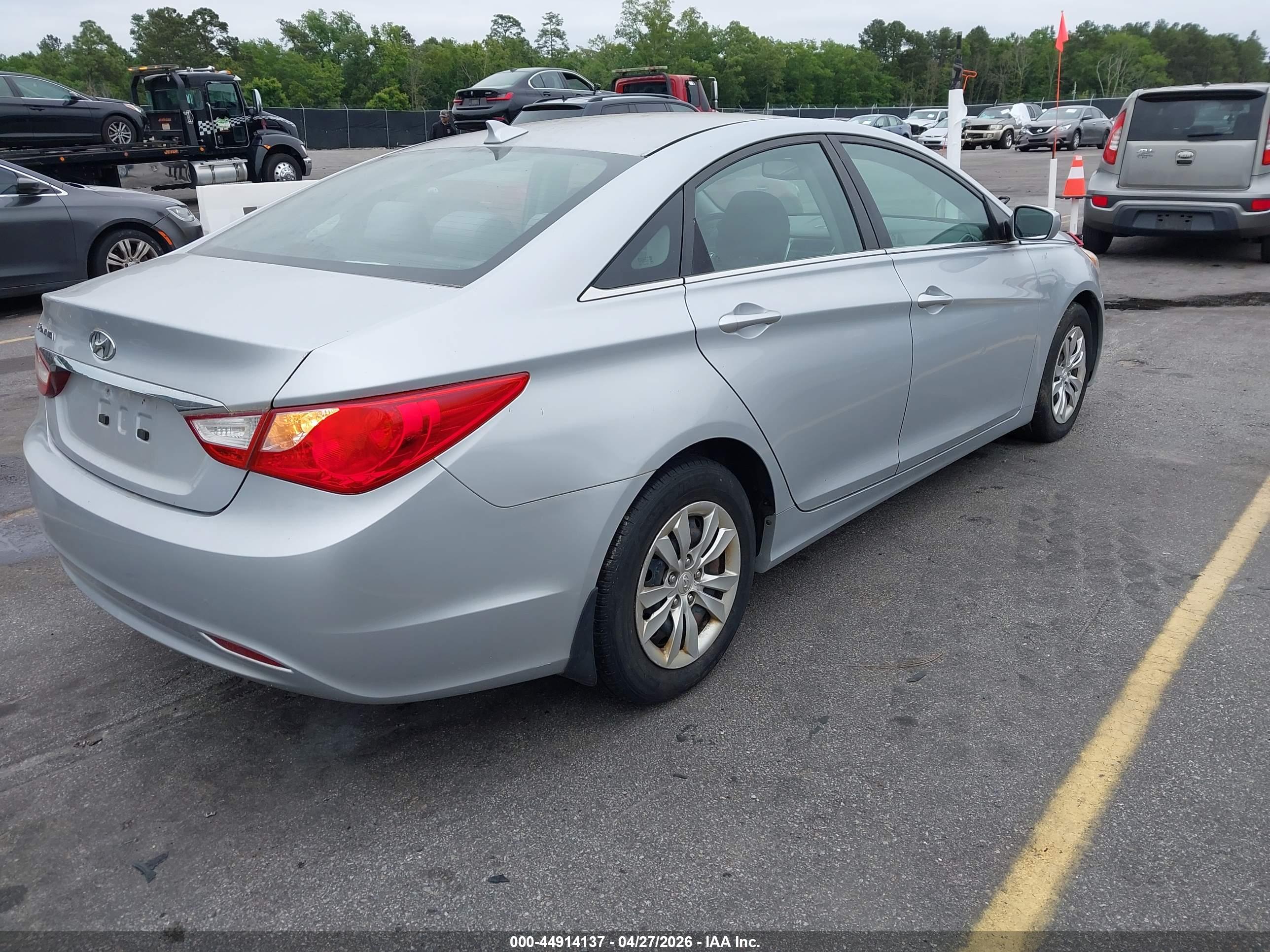 HYUNDAI SONATA image 4