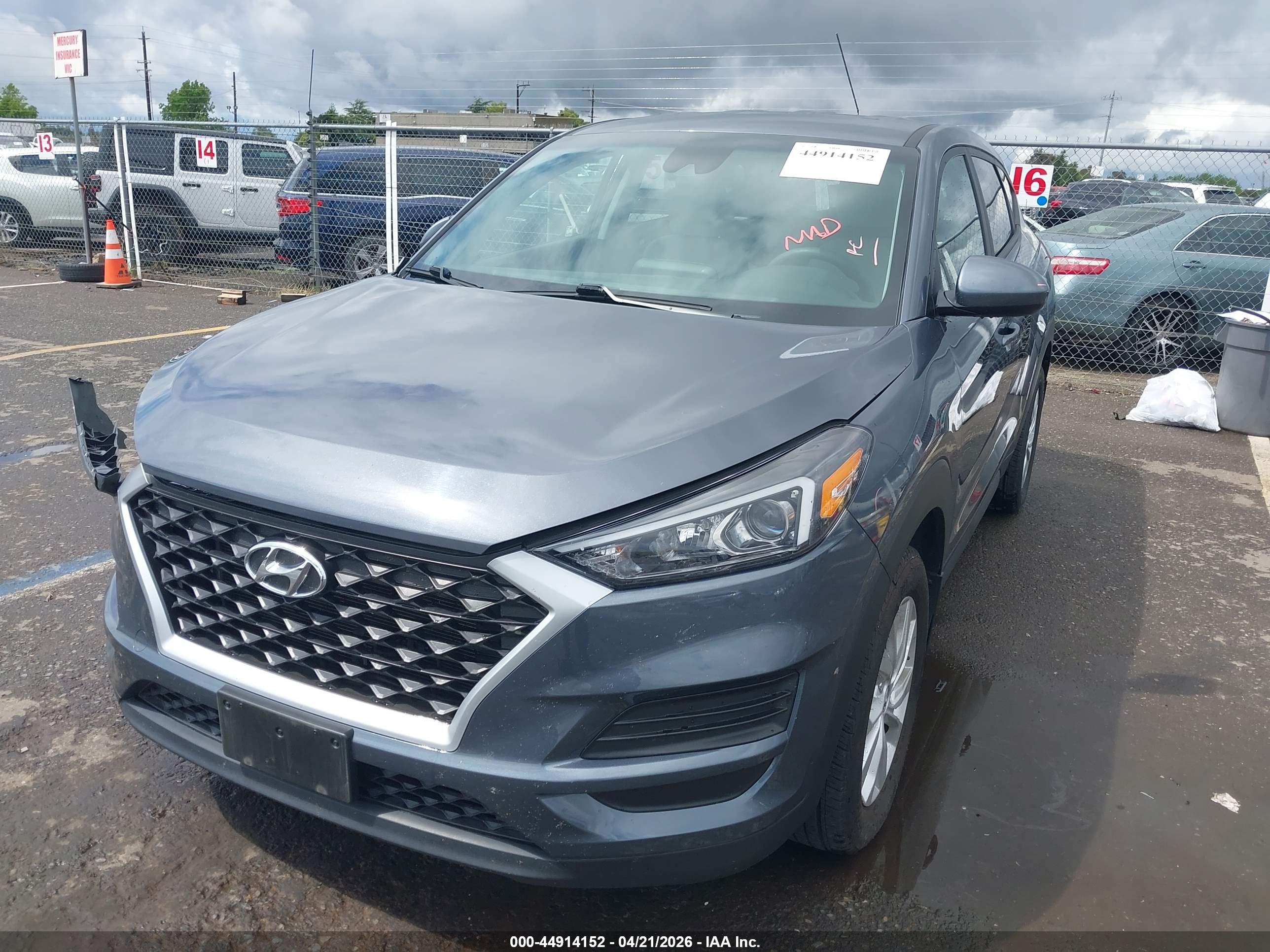 HYUNDAI TUCSON image 2
