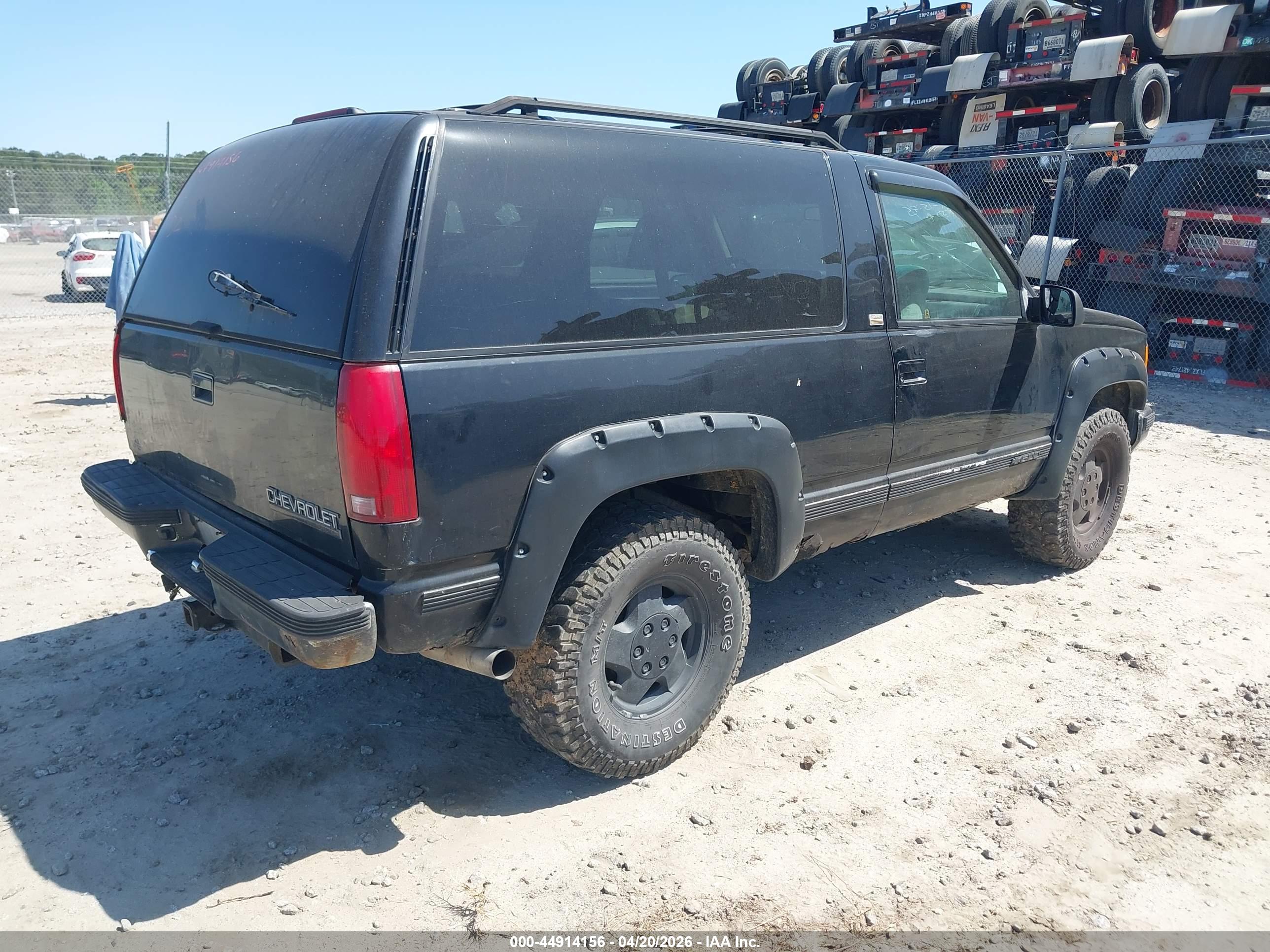 CHEVROLET BLAZER image 4