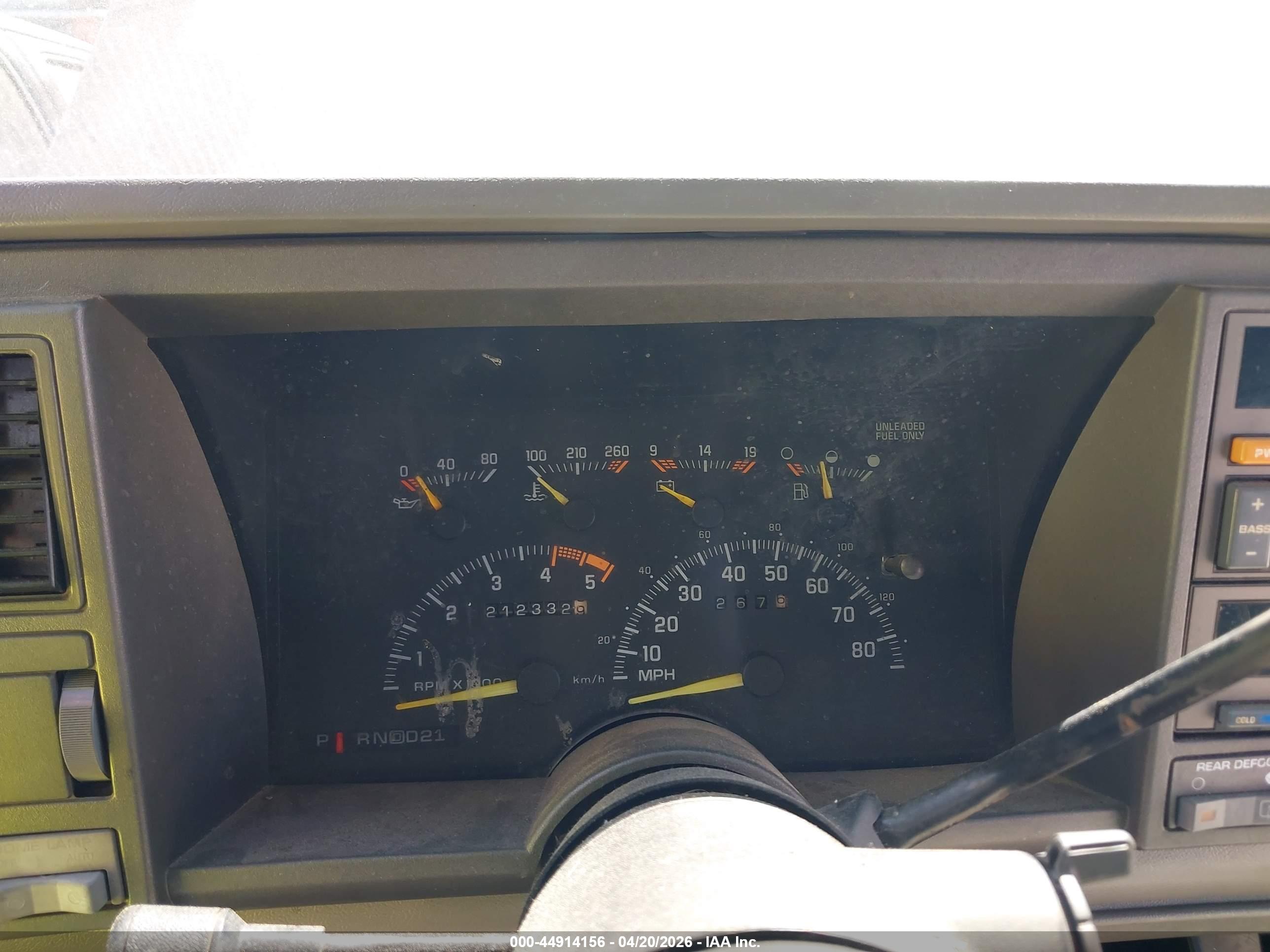 CHEVROLET BLAZER image 7