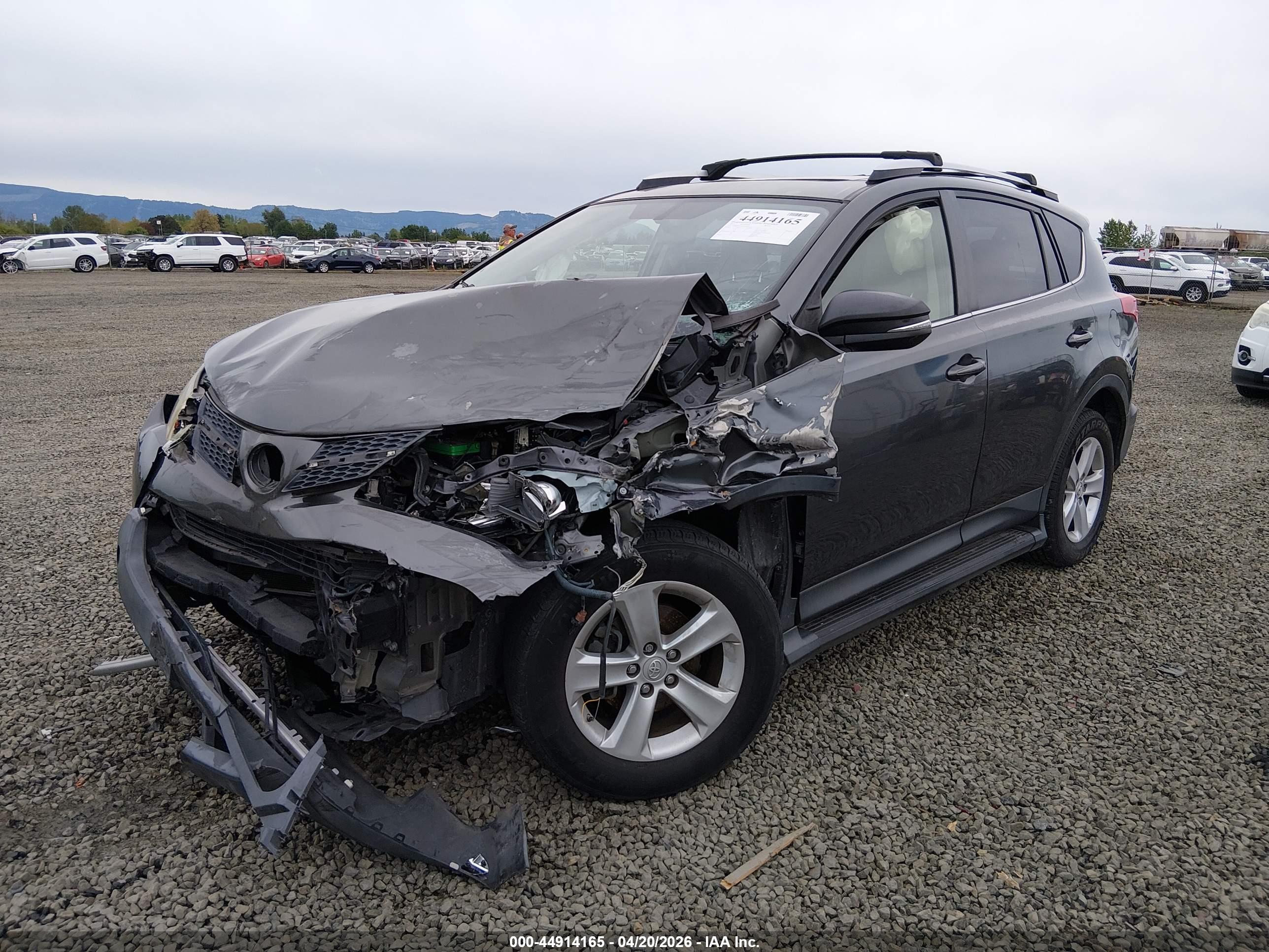 TOYOTA RAV4 image 2