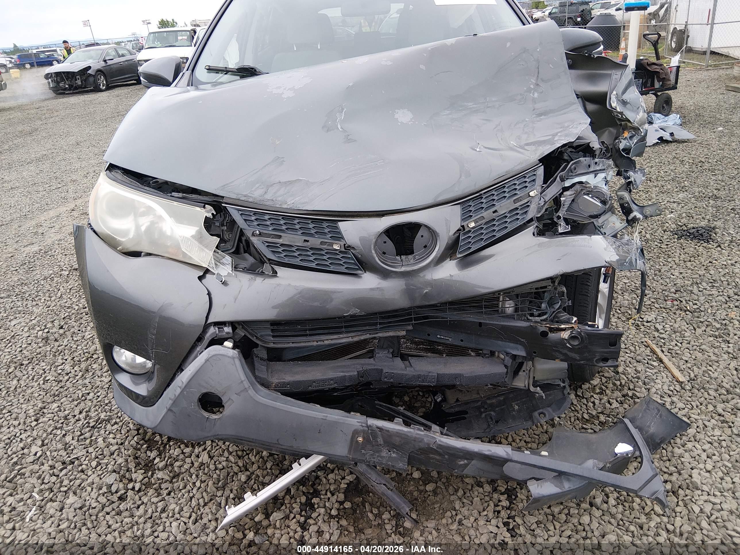 TOYOTA RAV4 image 6