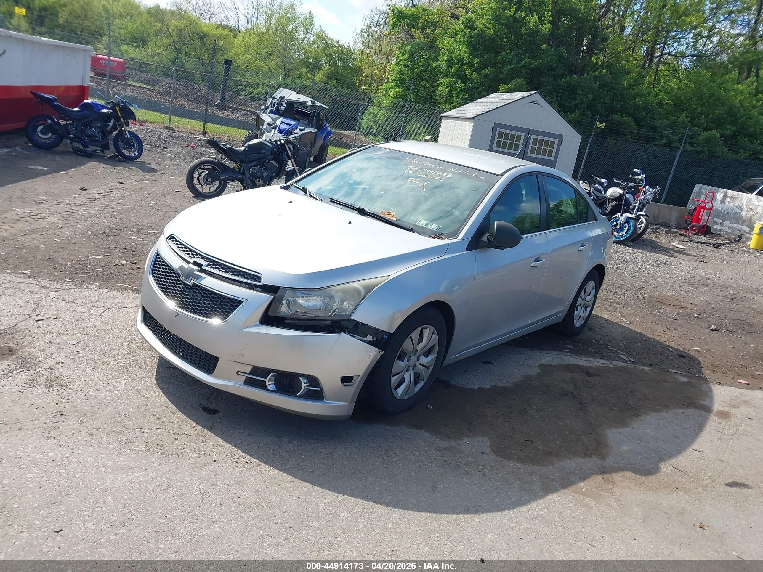 CHEVROLET CRUZE image 2
