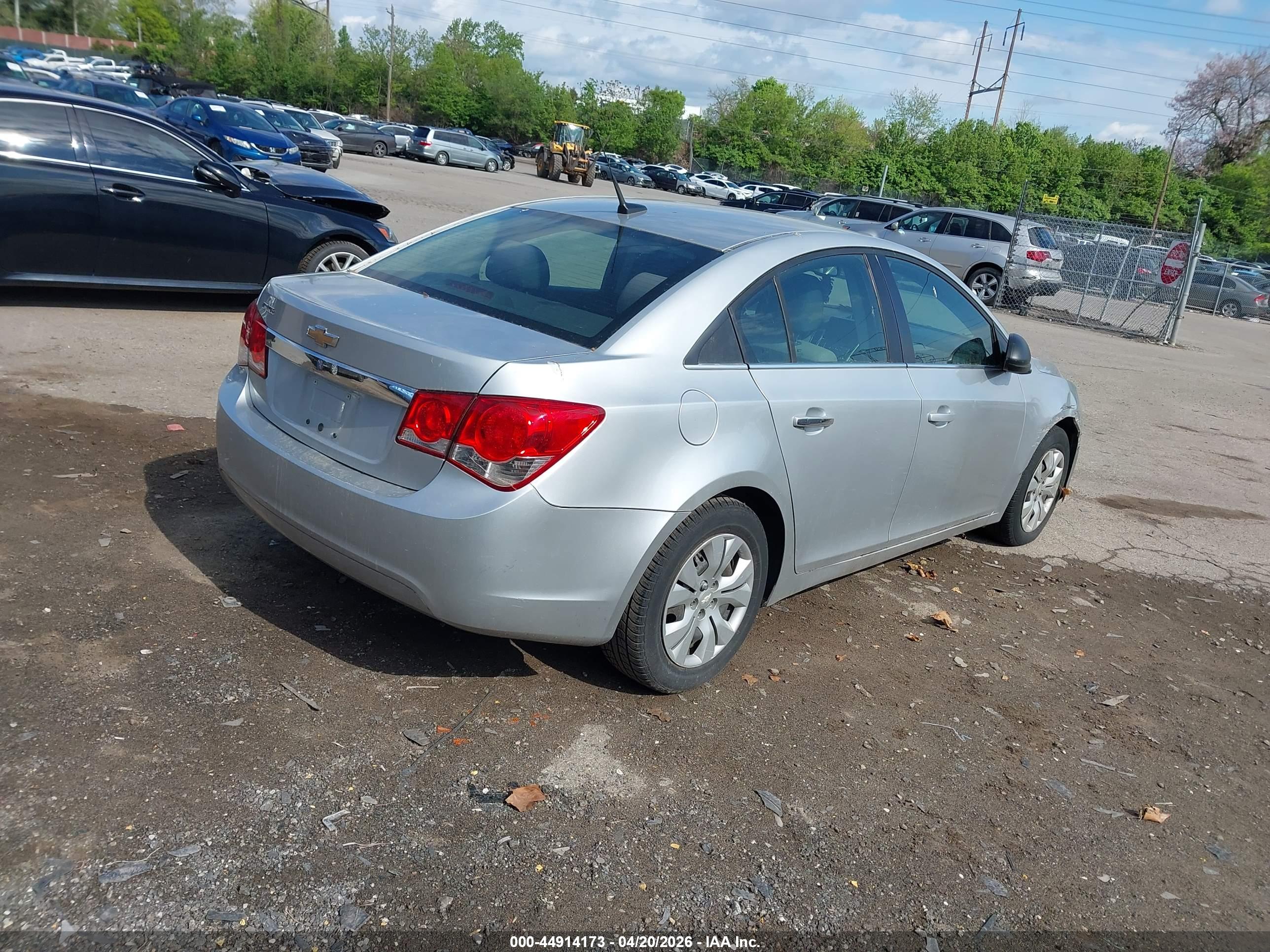 CHEVROLET CRUZE image 4