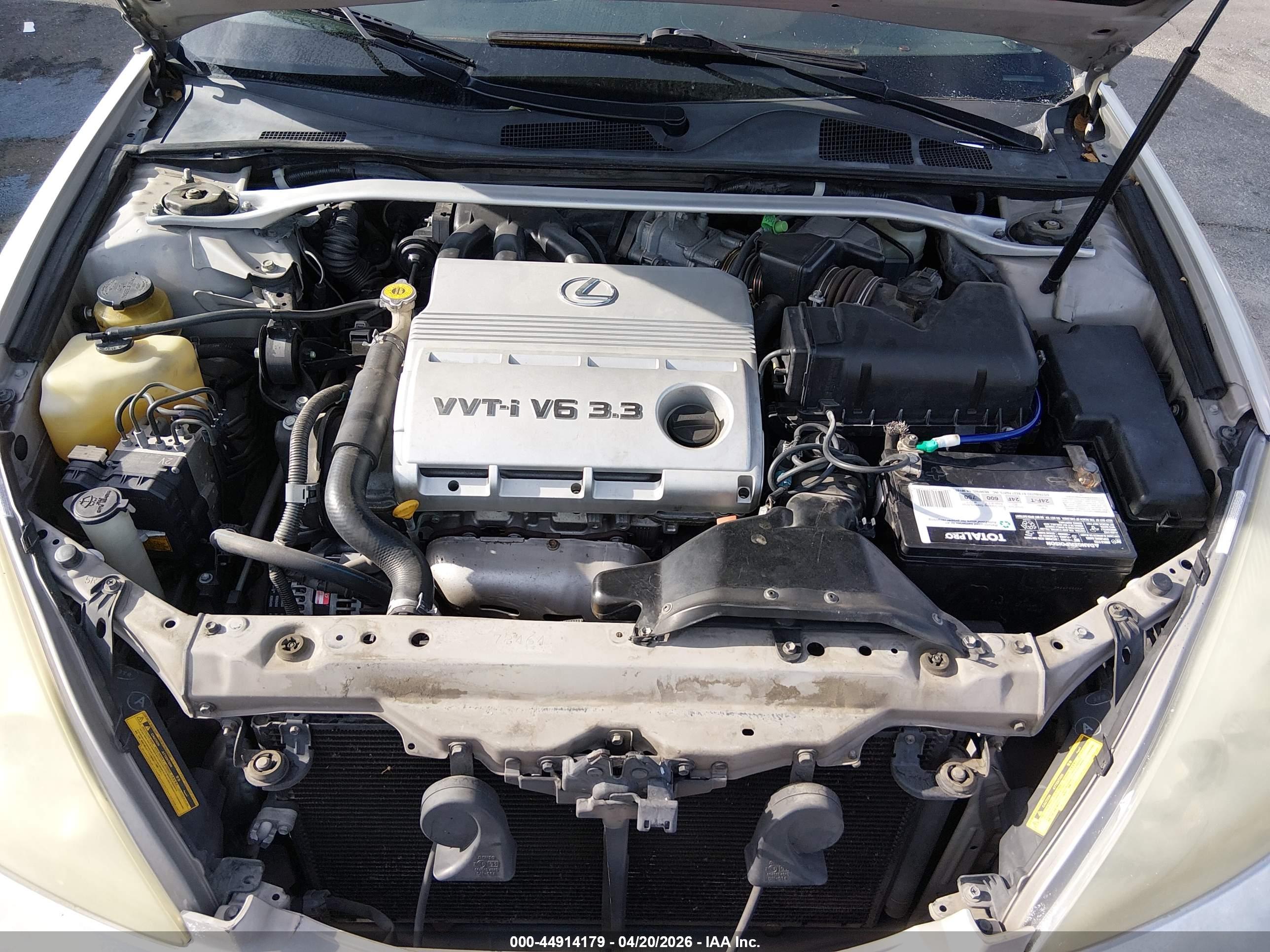 LEXUS ES image 10