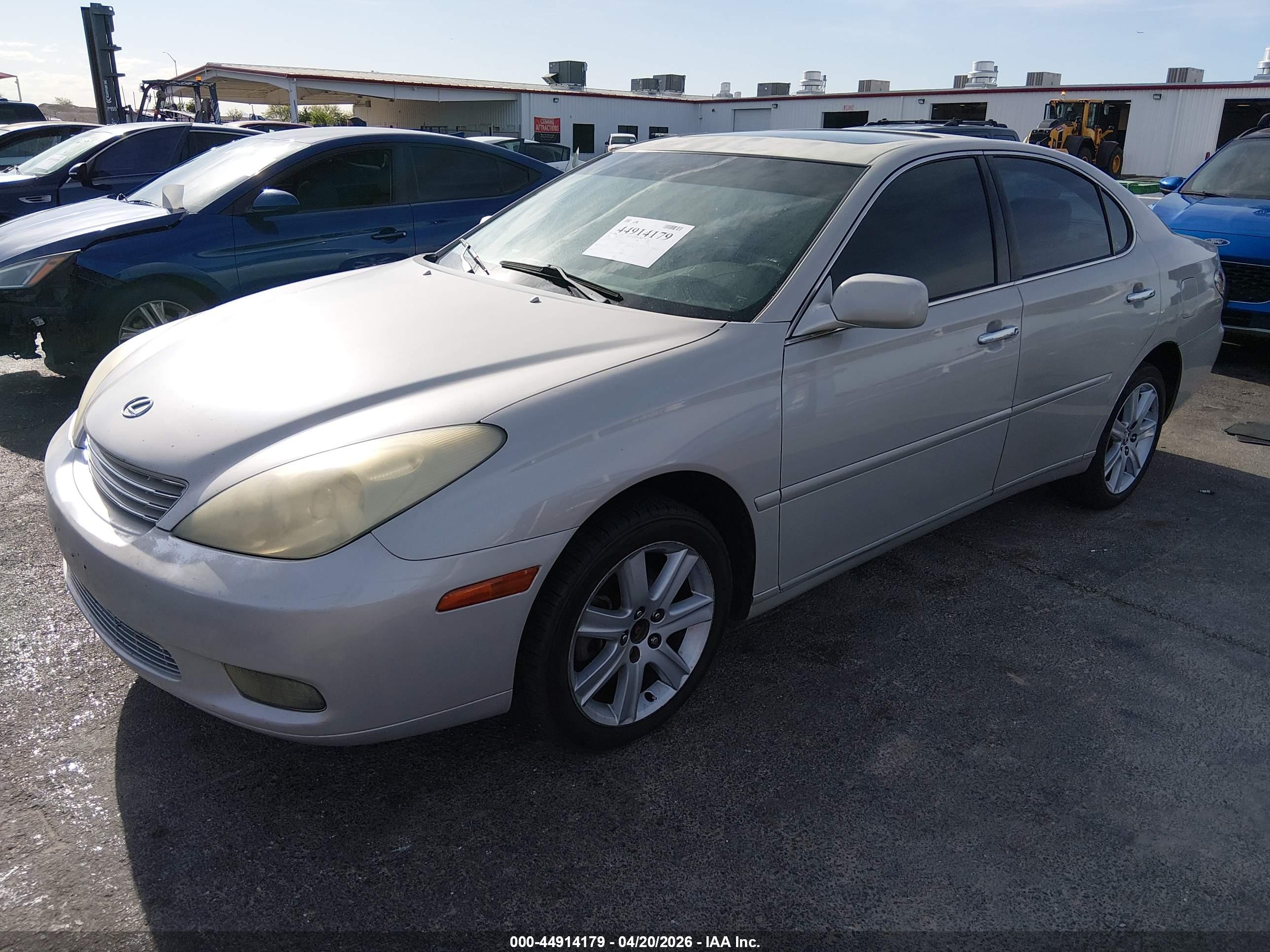 LEXUS ES image 2