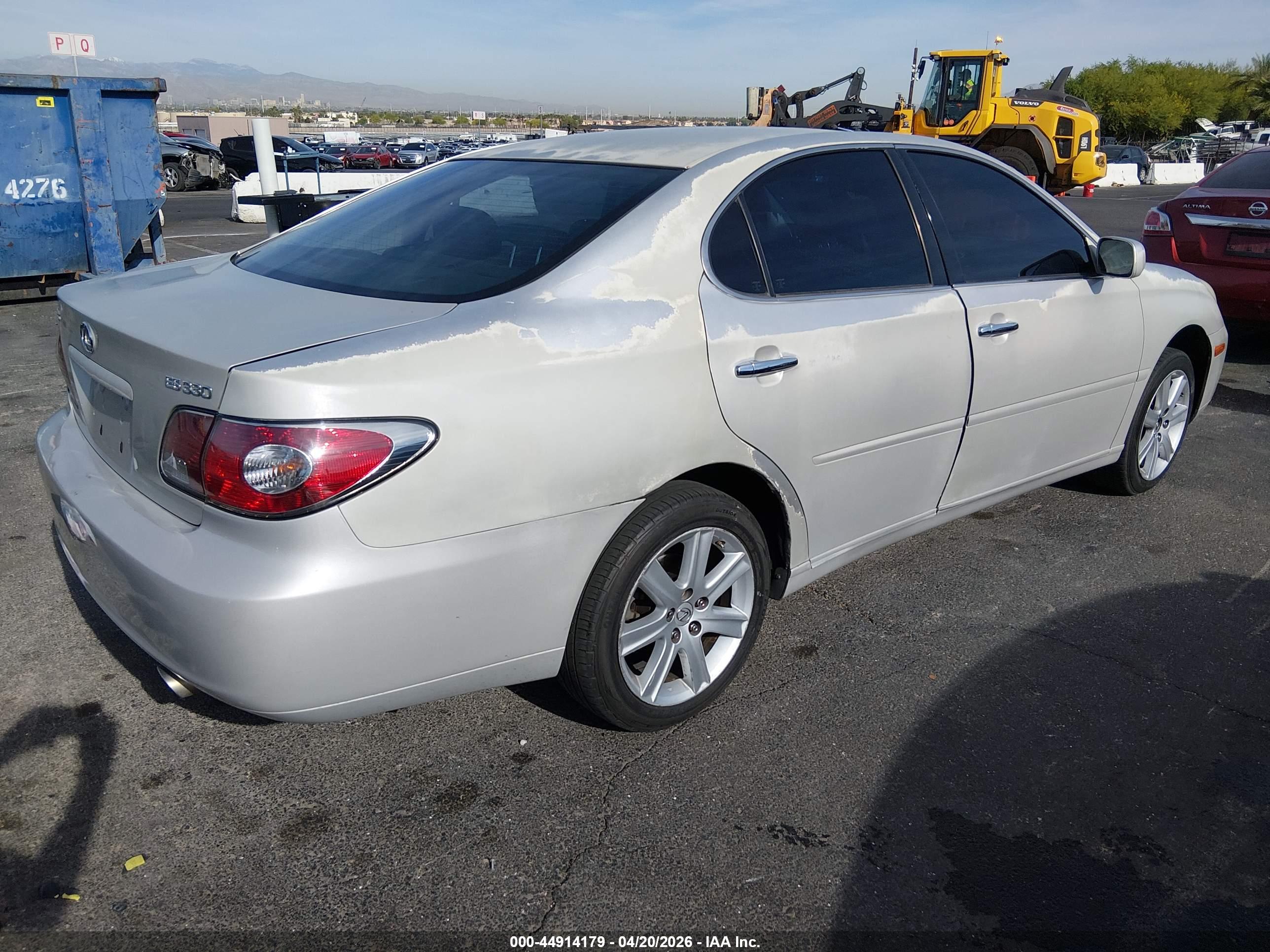 LEXUS ES image 4