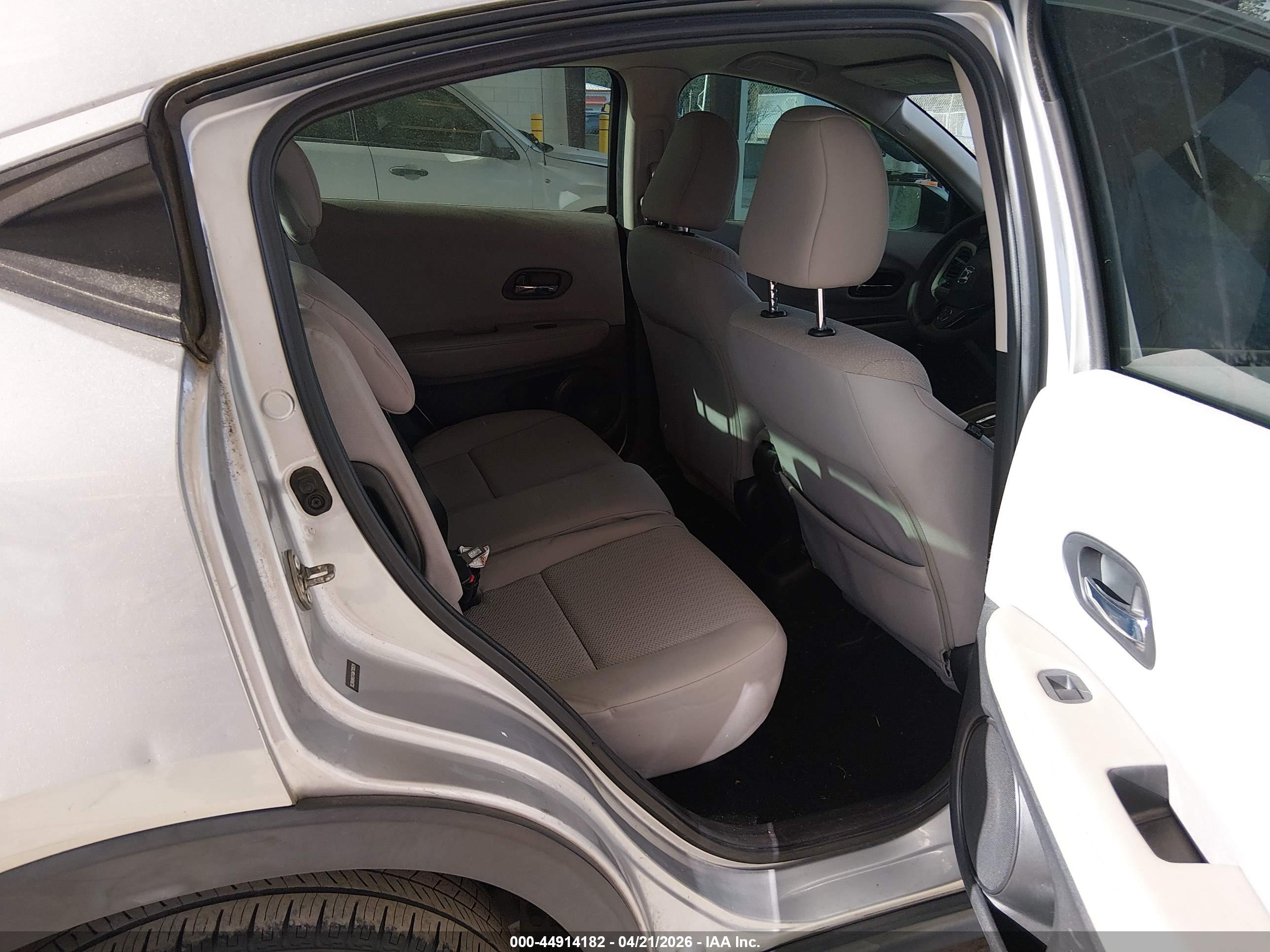 HONDA HR-V image 8