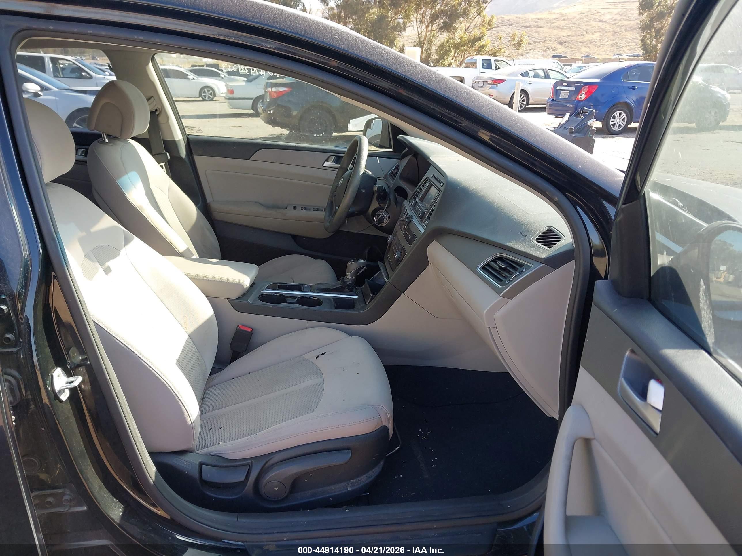 HYUNDAI SONATA image 5