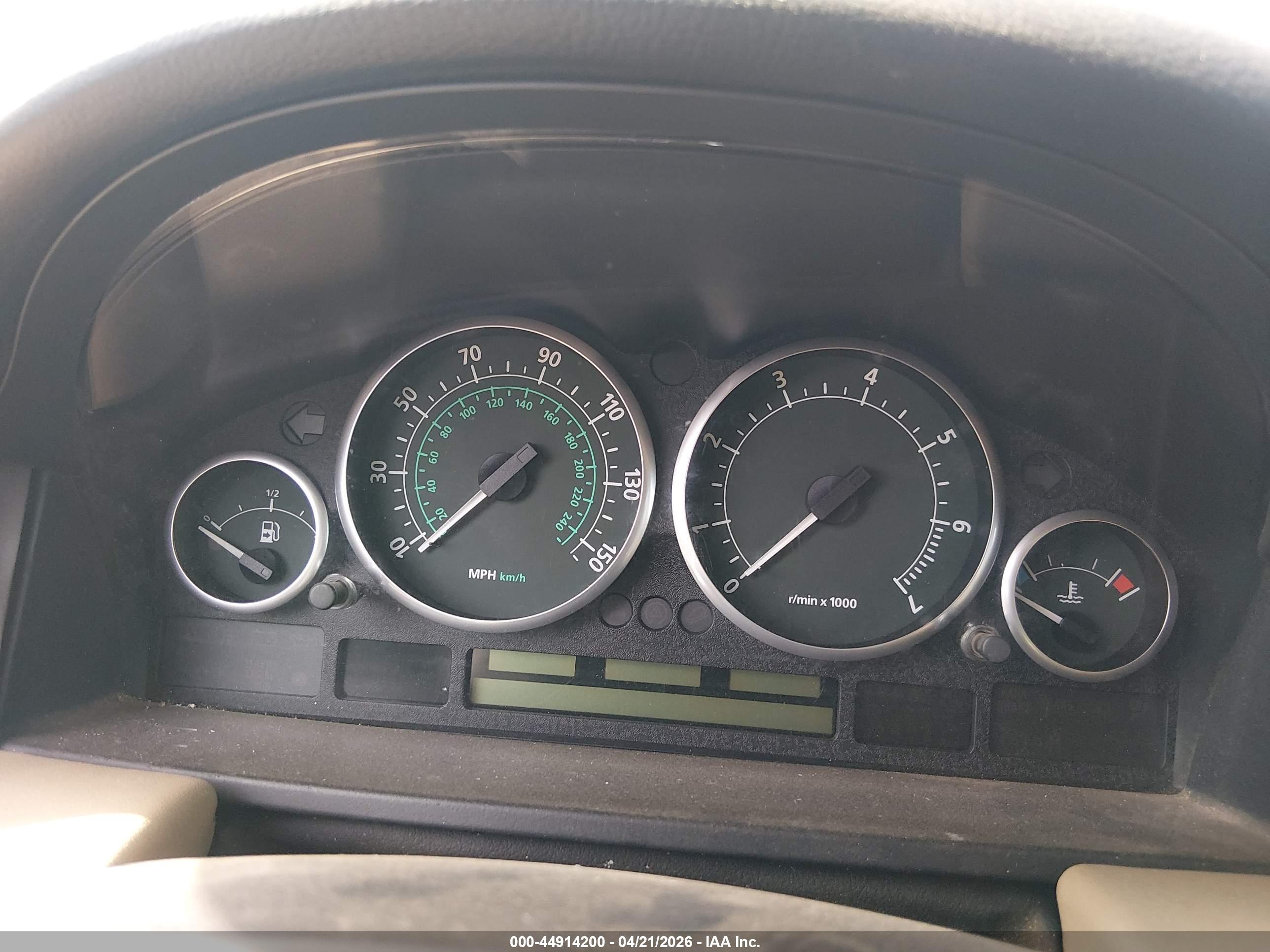 LAND ROVER image 7